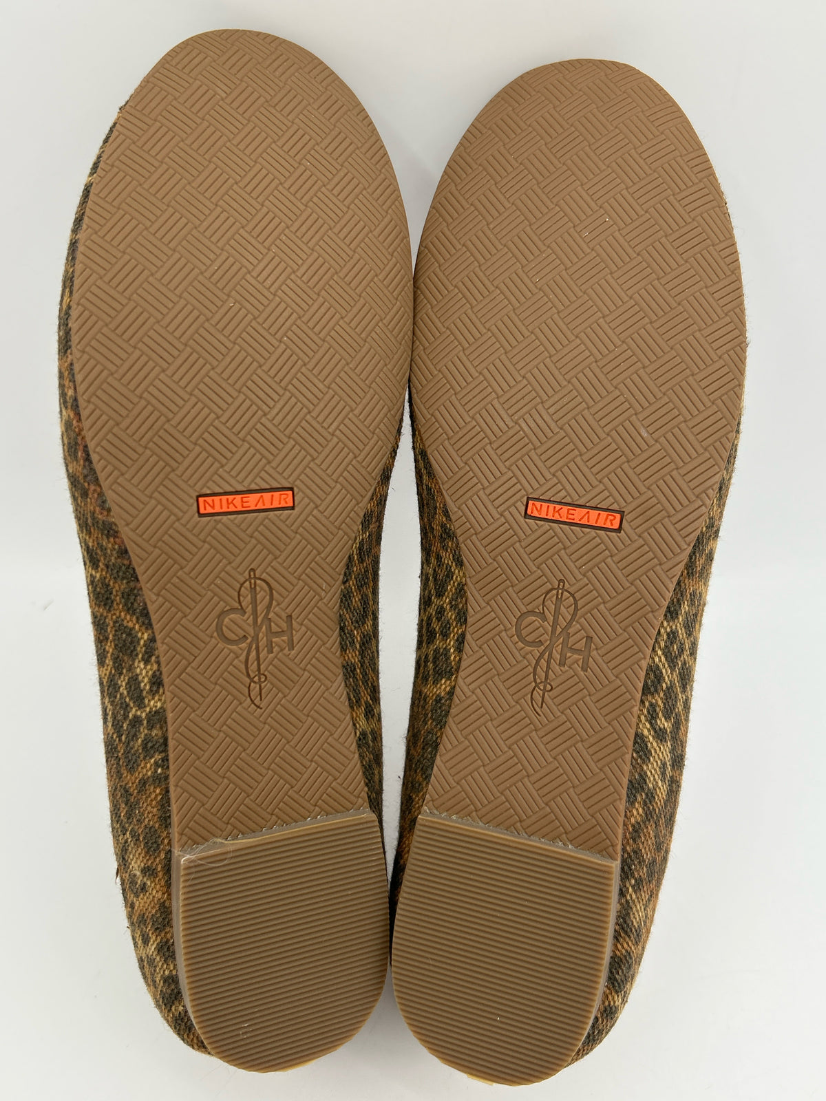 COLE HAAN Size 9B Animal Print Women Flats