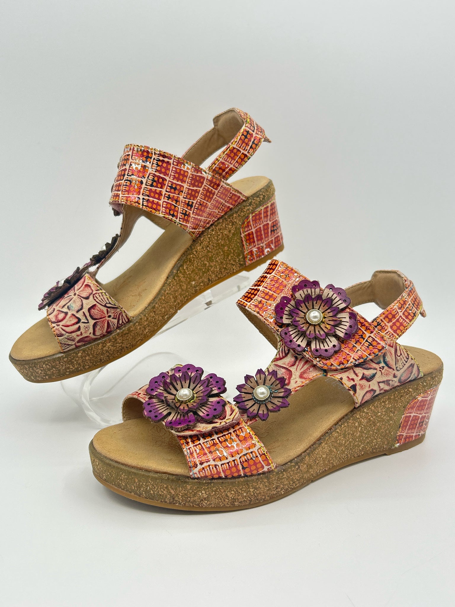 L'ARTISTE Size 38/8 Purple Print Women Sandal