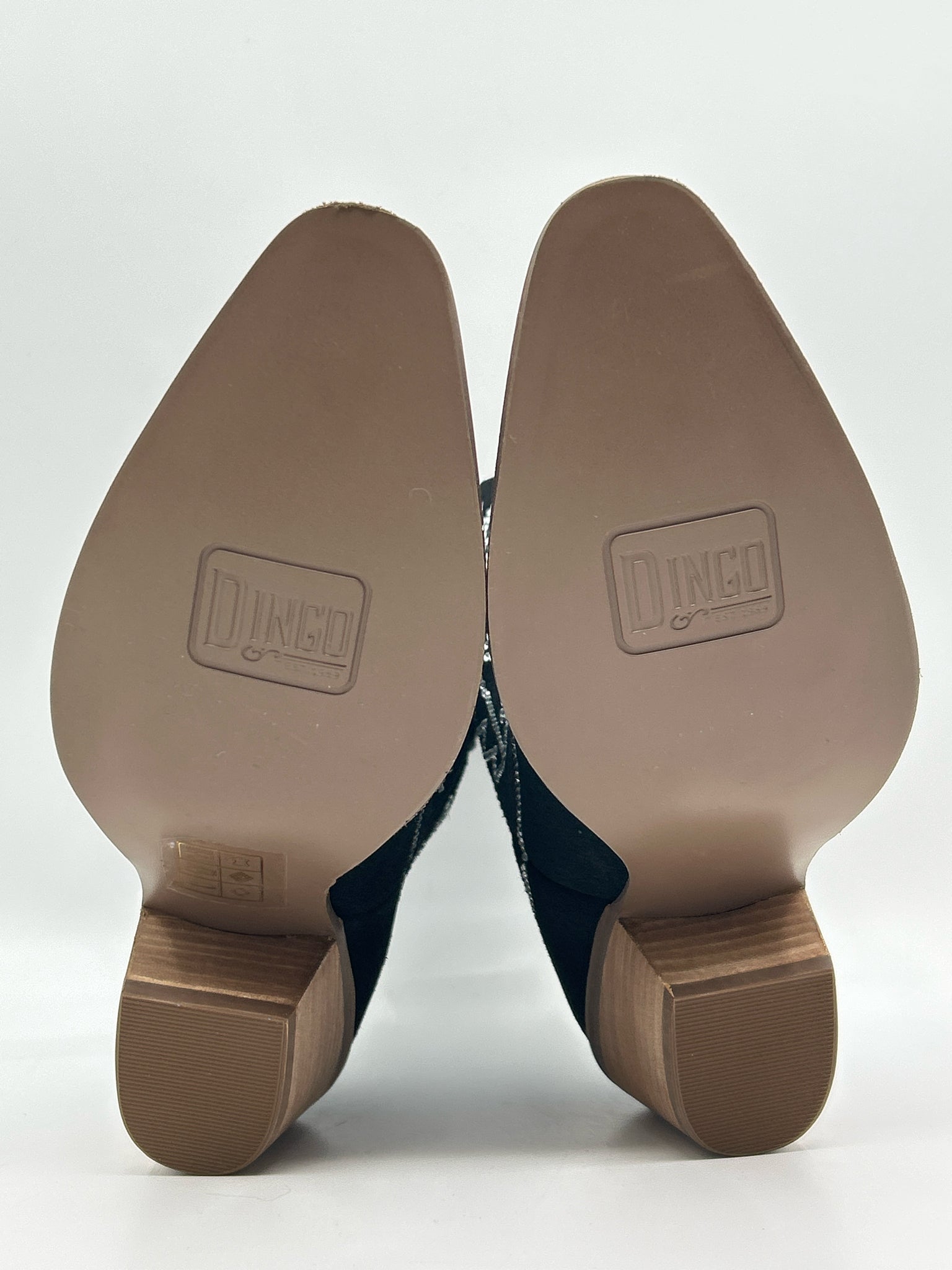 DINGO Size 7.5M Black Women Boots