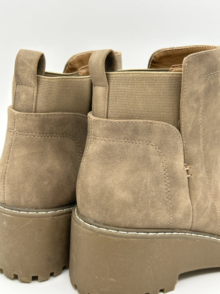 DOLCE VITA Women Size 8 Tan Booties