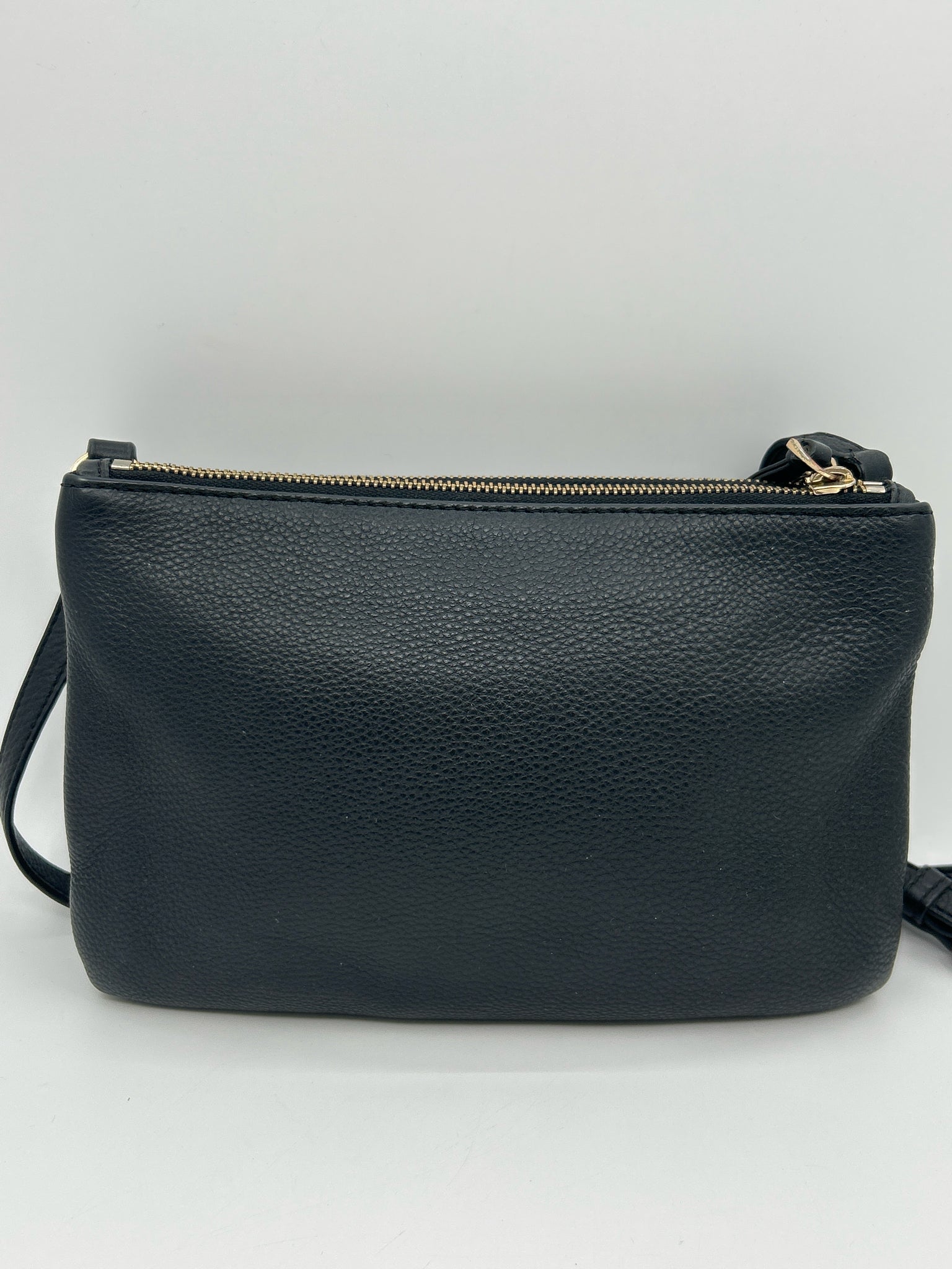 VINCE CAMUTO Black Women Purse