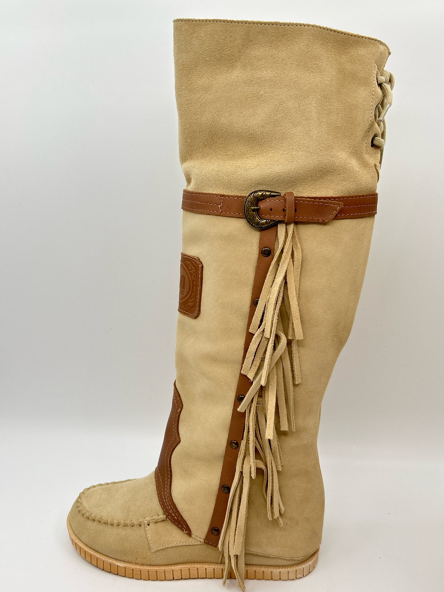 DINGO Size 7.5M BEIGE AND BROWN Women Boots
