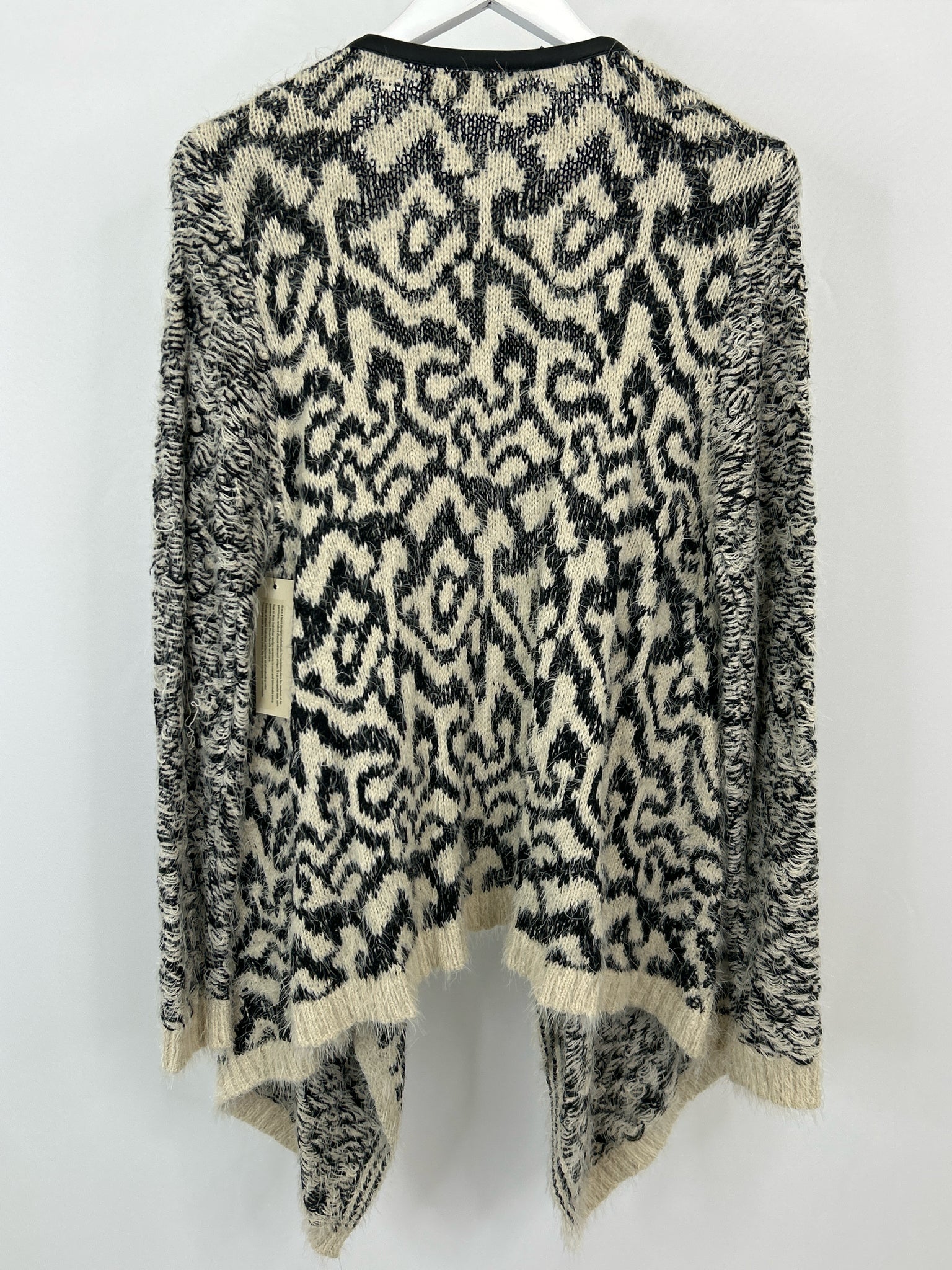 RD STYLE Size M Black & Cream Women Cardigan