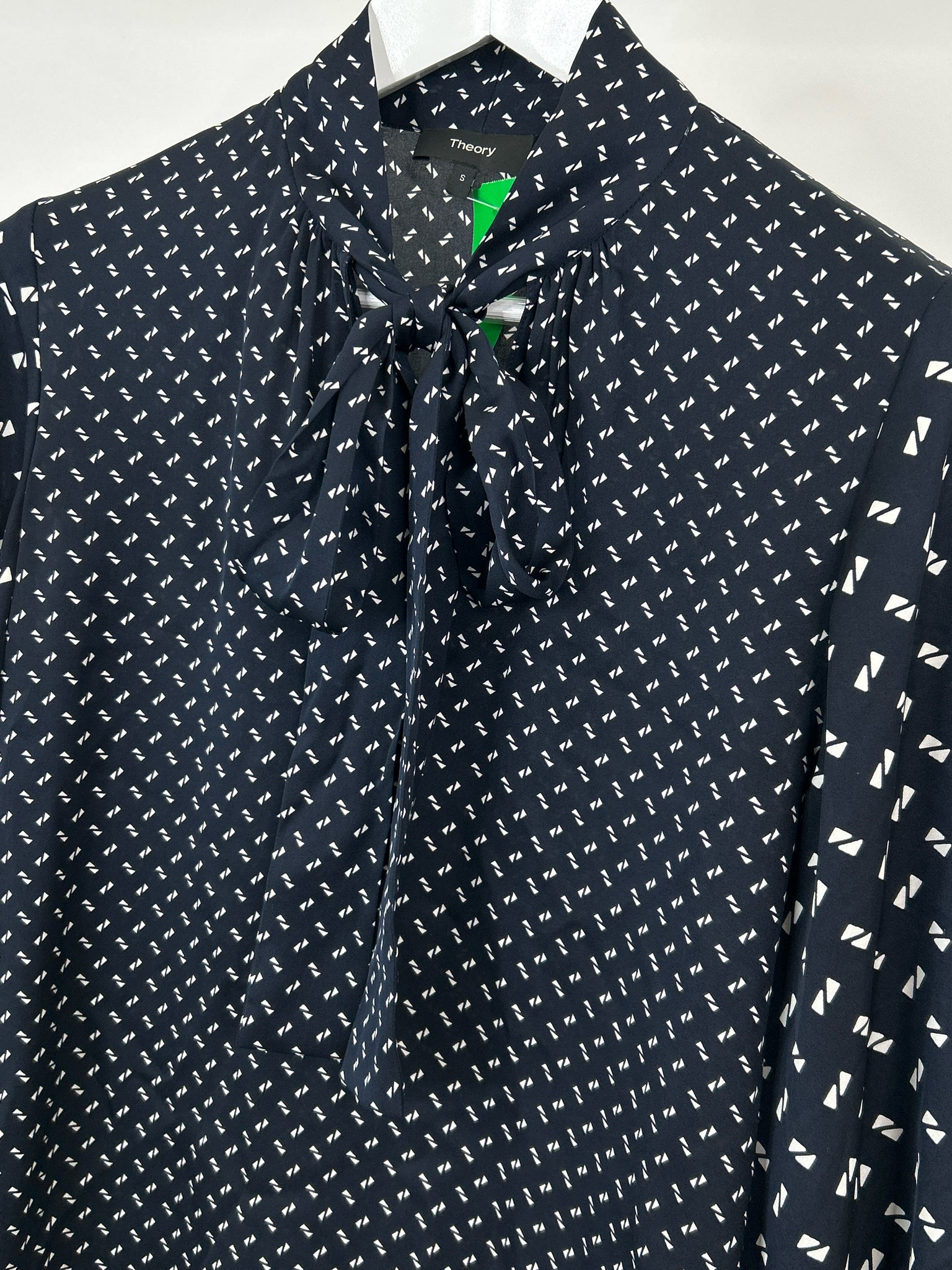 THEORY Size S Black Print Women Top