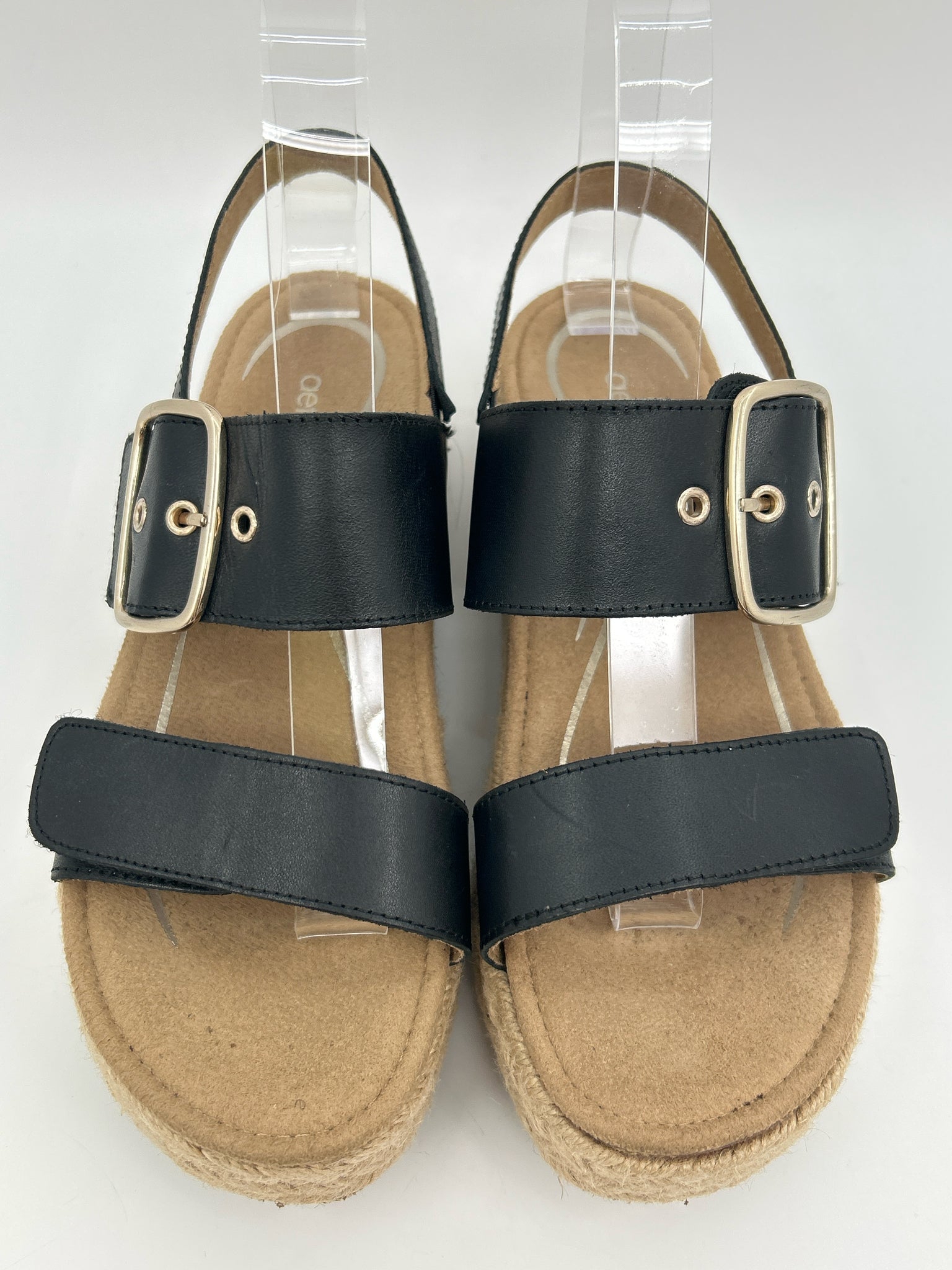 AETREX Size 7.5 Black Women Sandal
