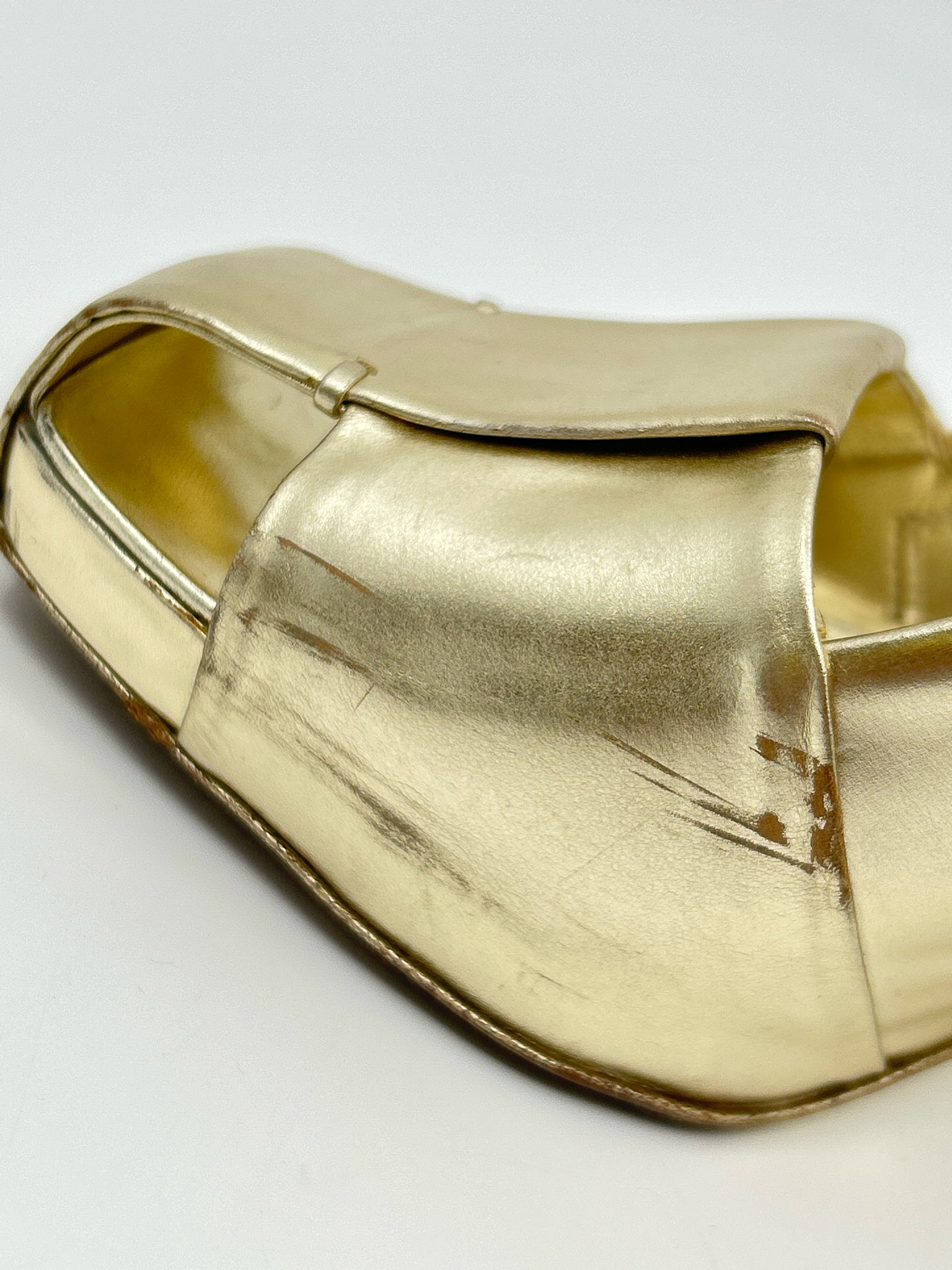YVES SAINT LAURENT Size 37.5 Gold Women Pumps