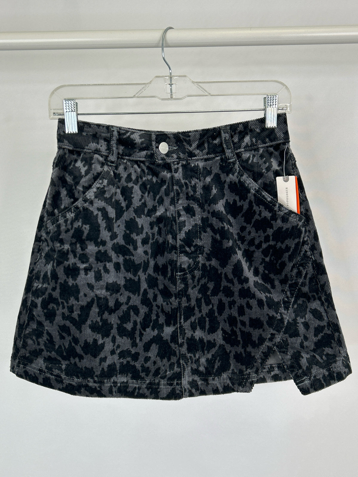 PILCRO Size 4 Grey & Black Women Skirt