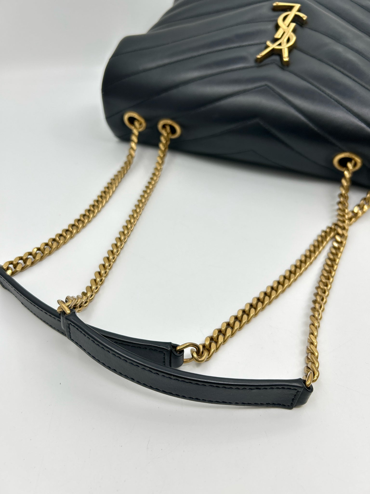 SAINT LAURENT Black Women Purse