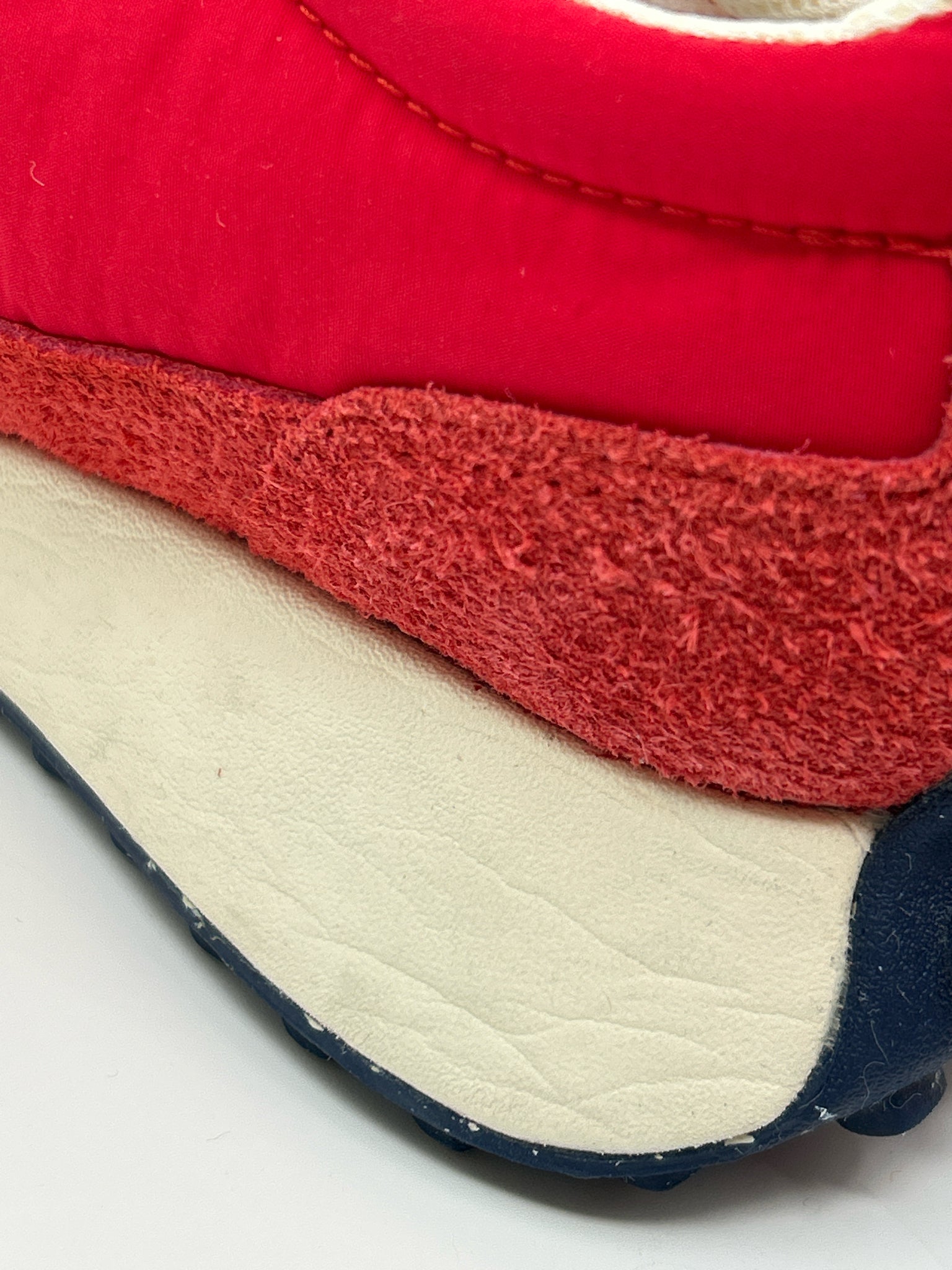 SEAVEES Size 7.5 red and white Women Sneakers