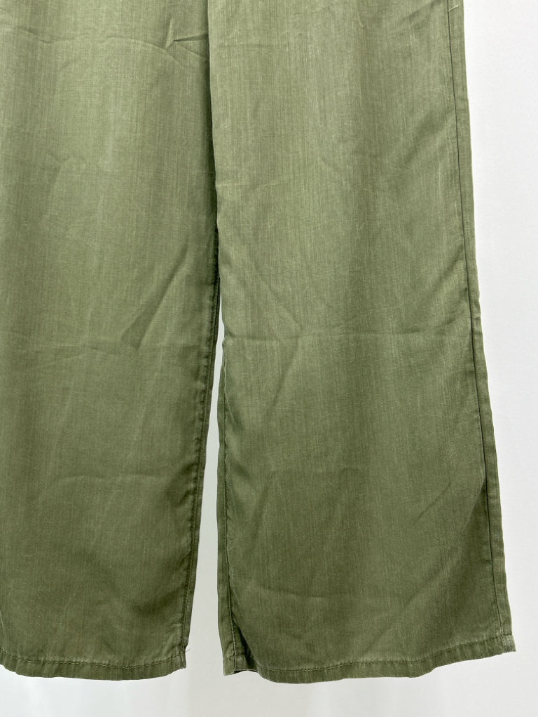 KUT Size 6 Olive Evereve Pants NWT