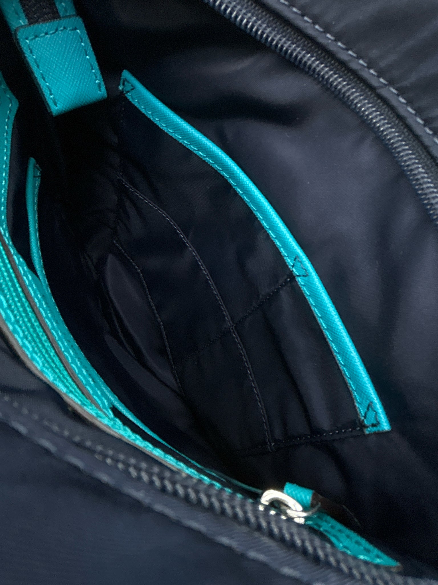 MICHAEL KORS NAVY AND TEAL Women Purse