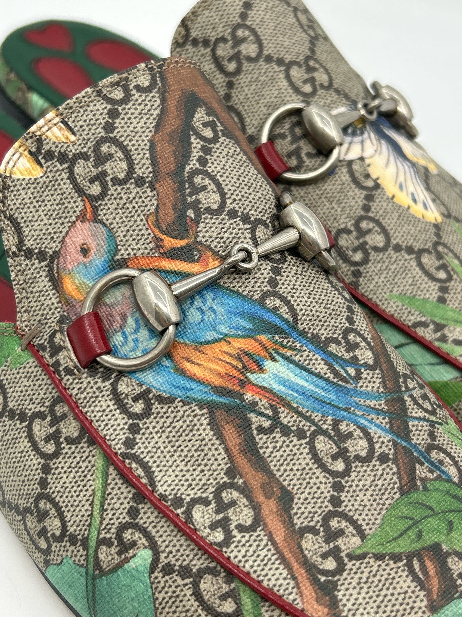 GUCCI Size 9/9.5 Multi-Color Women Flats