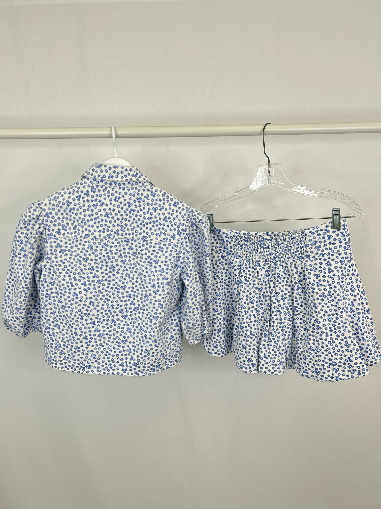 MAEVE Size XS WHITE AND BLUE Women 2-Piece w/skirt