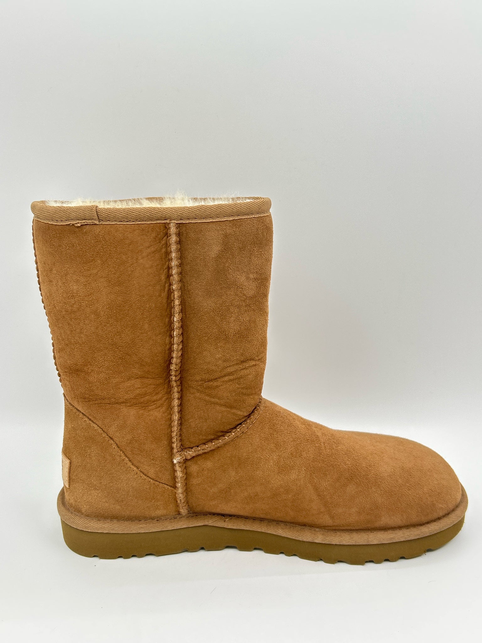 UGG Size 8 CHESTNUT Women Booties