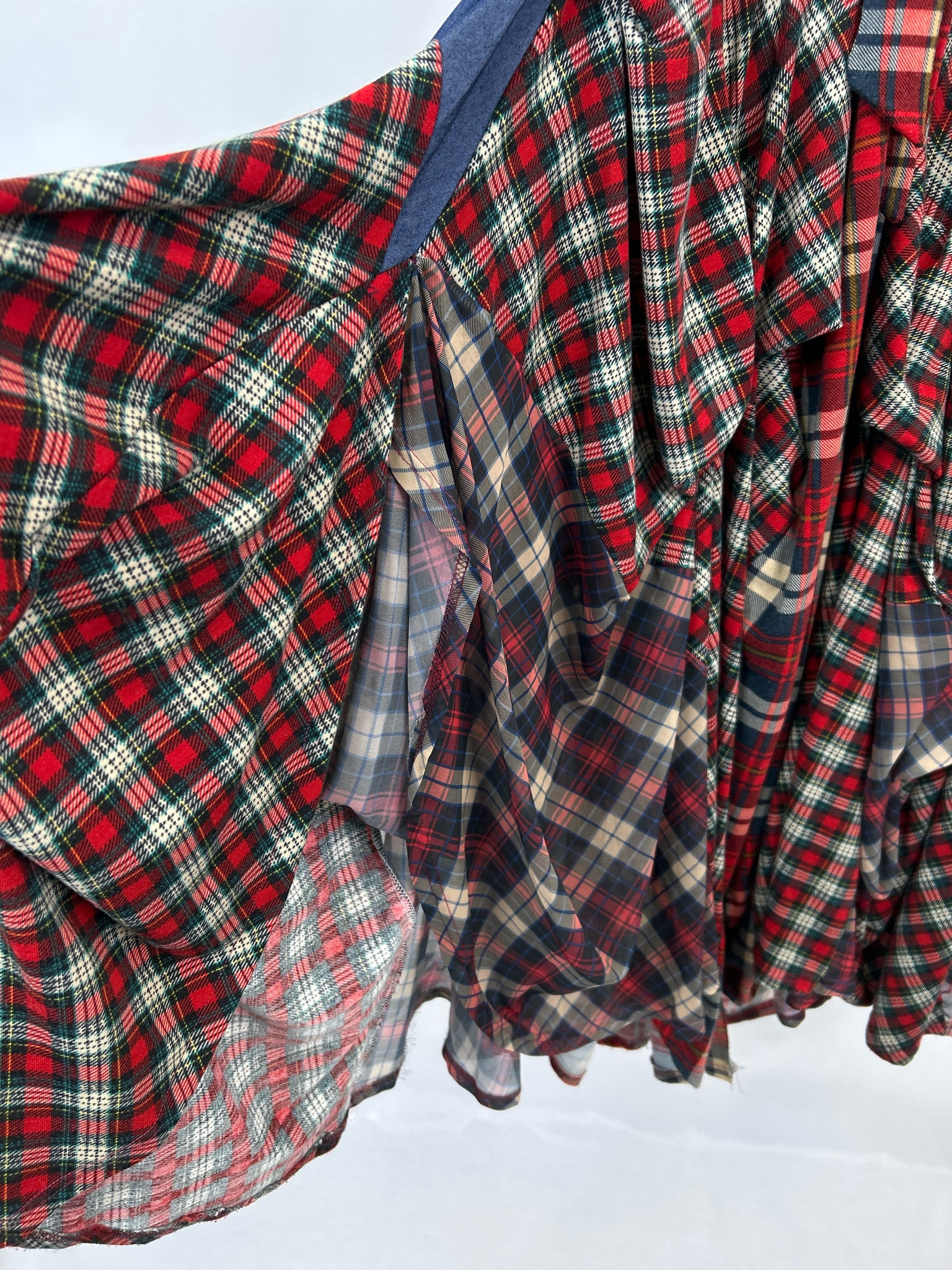 FT INC Size One Size Red Plaid Women Skirt