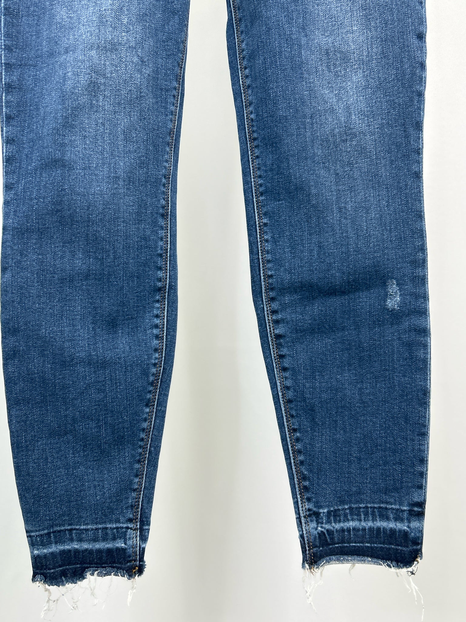 SPANX Size M BLUE DENIM Women jeans