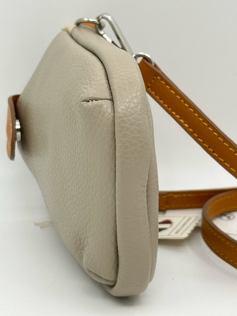 DIVINA FIRENZE NWT Beige and Tan Purse