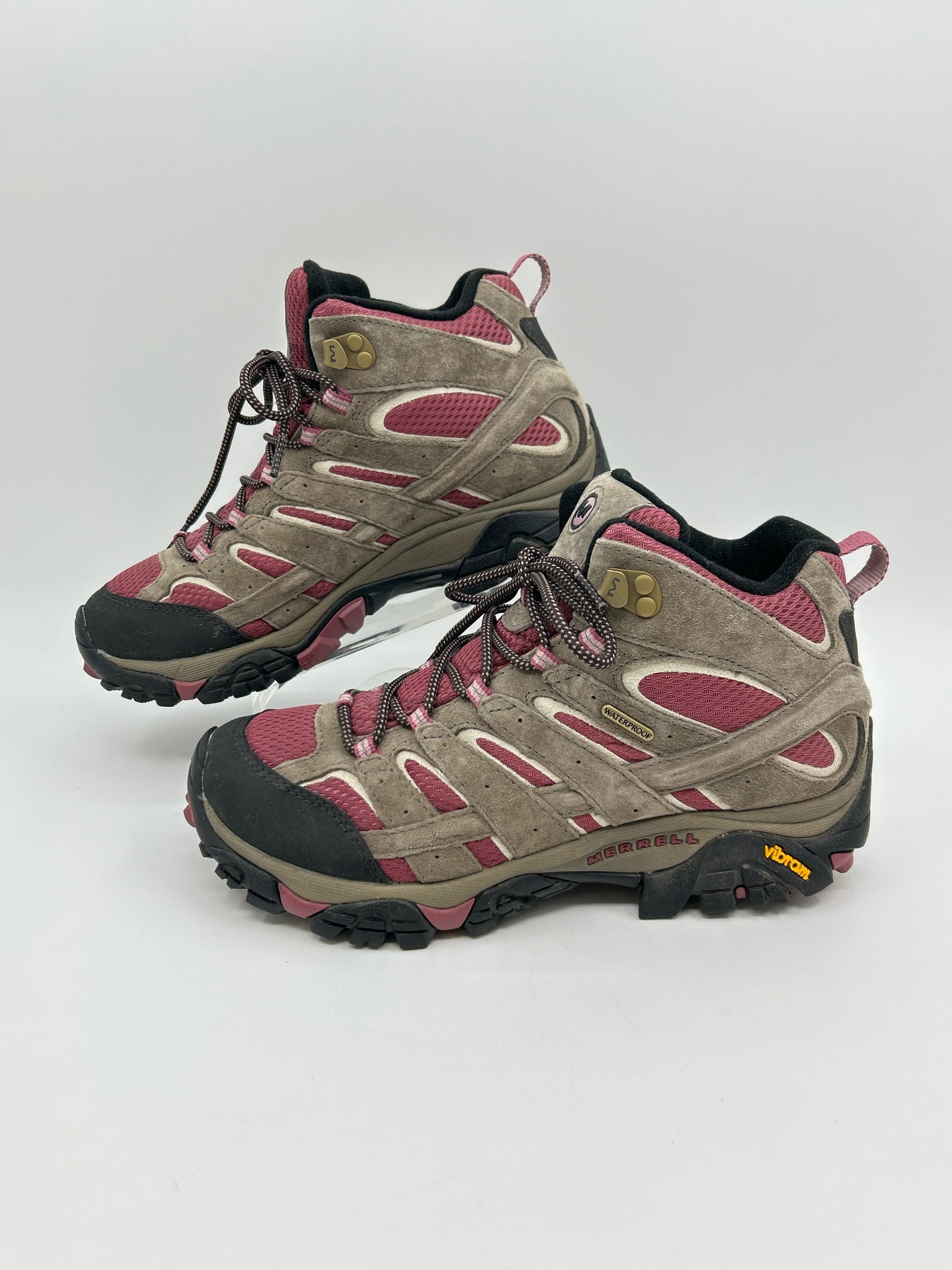 MERRELL Size 9.5 Mauve and Taupe Women Booties