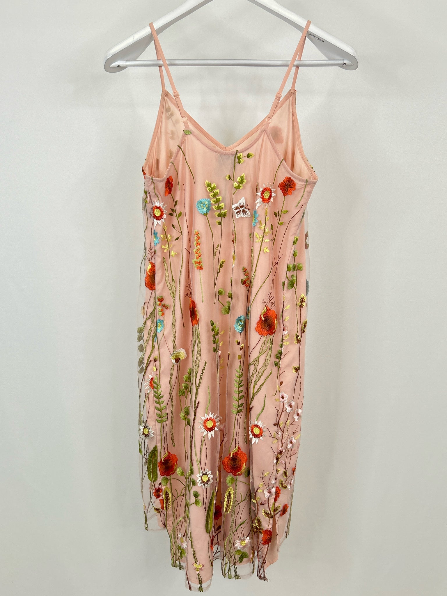 BEIGE BY ECI Size 4 Pink floral Women's Dress