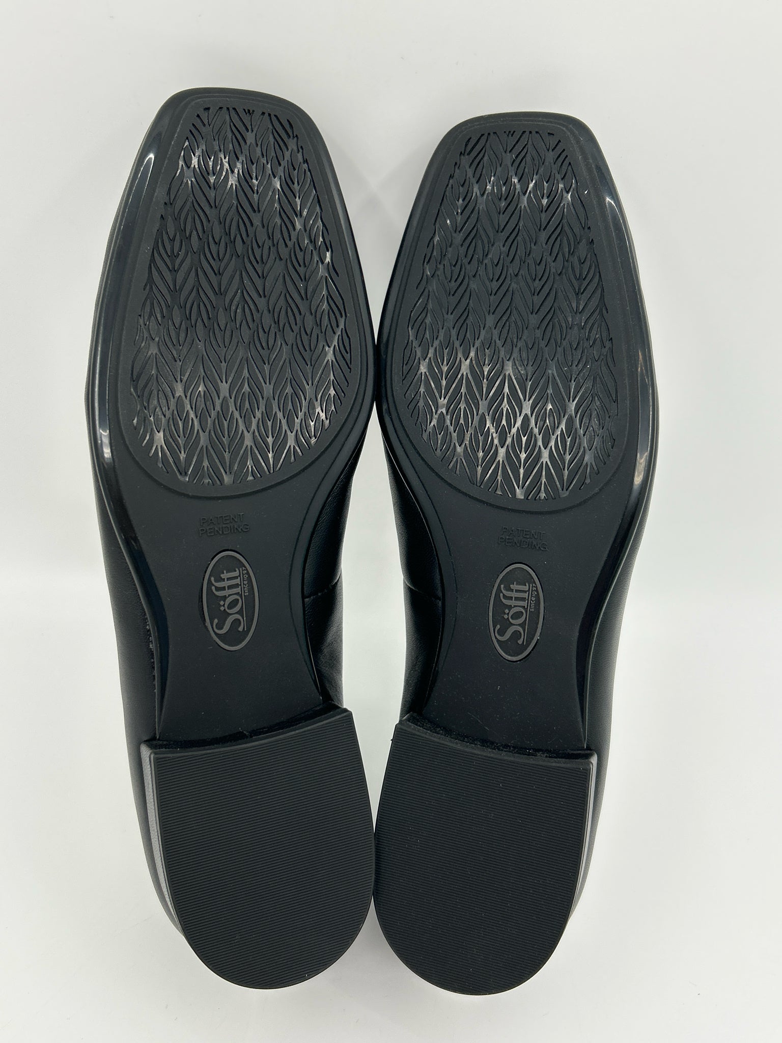 SOFFT Size 9M Black Women Loafer