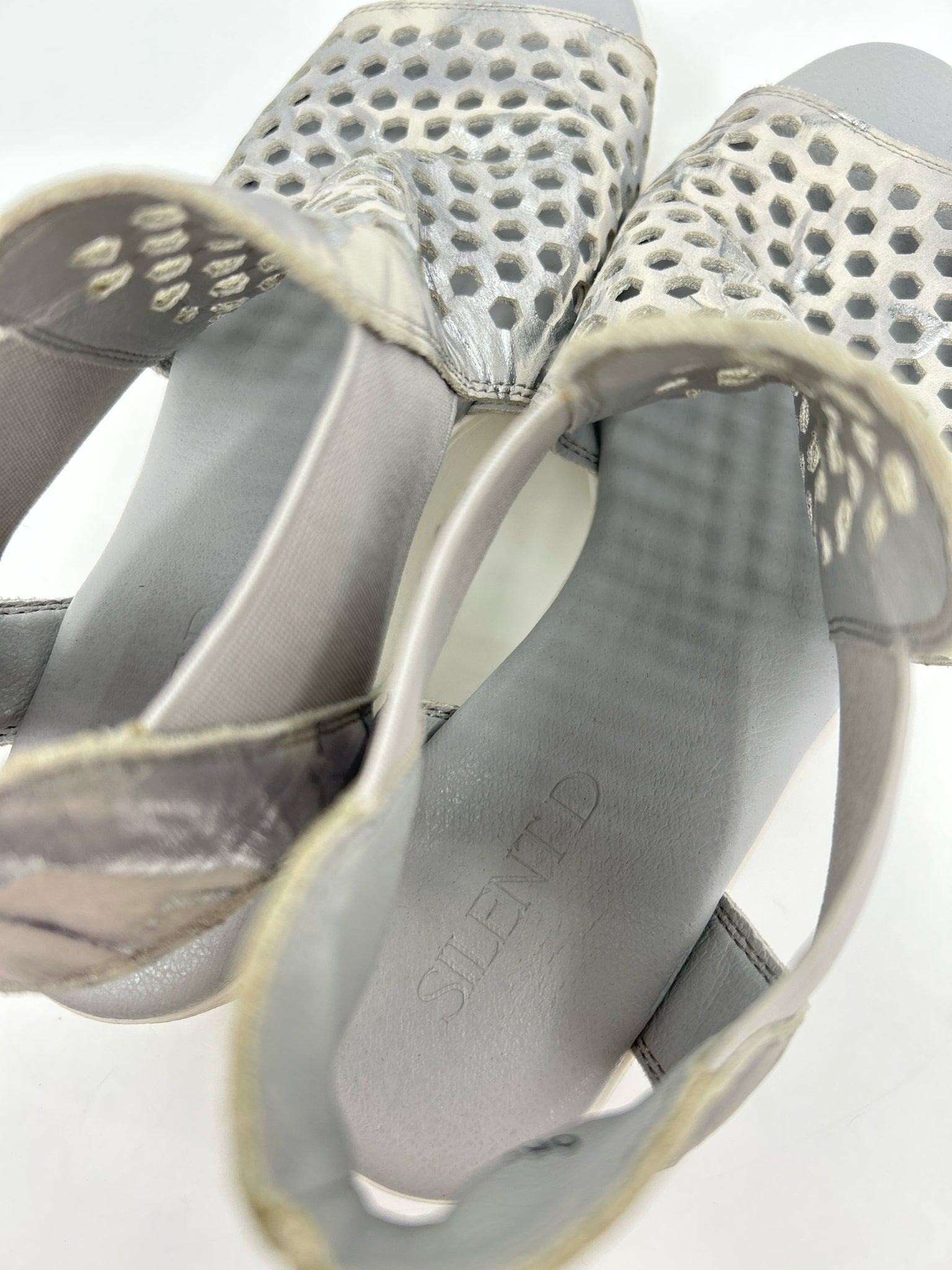 Silent D Size 38 Silver Metallic & Grey Women Sandal