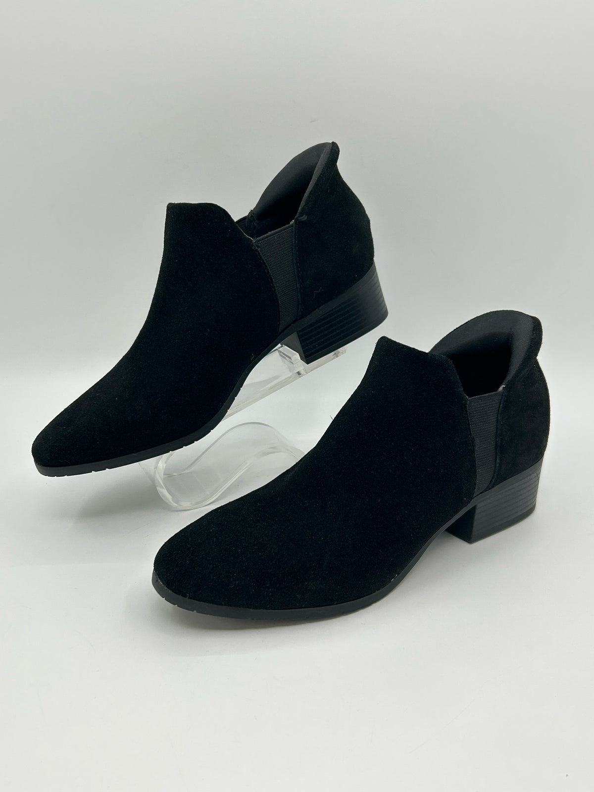 KENNETH COLE Size 8.5M Black Women Booties