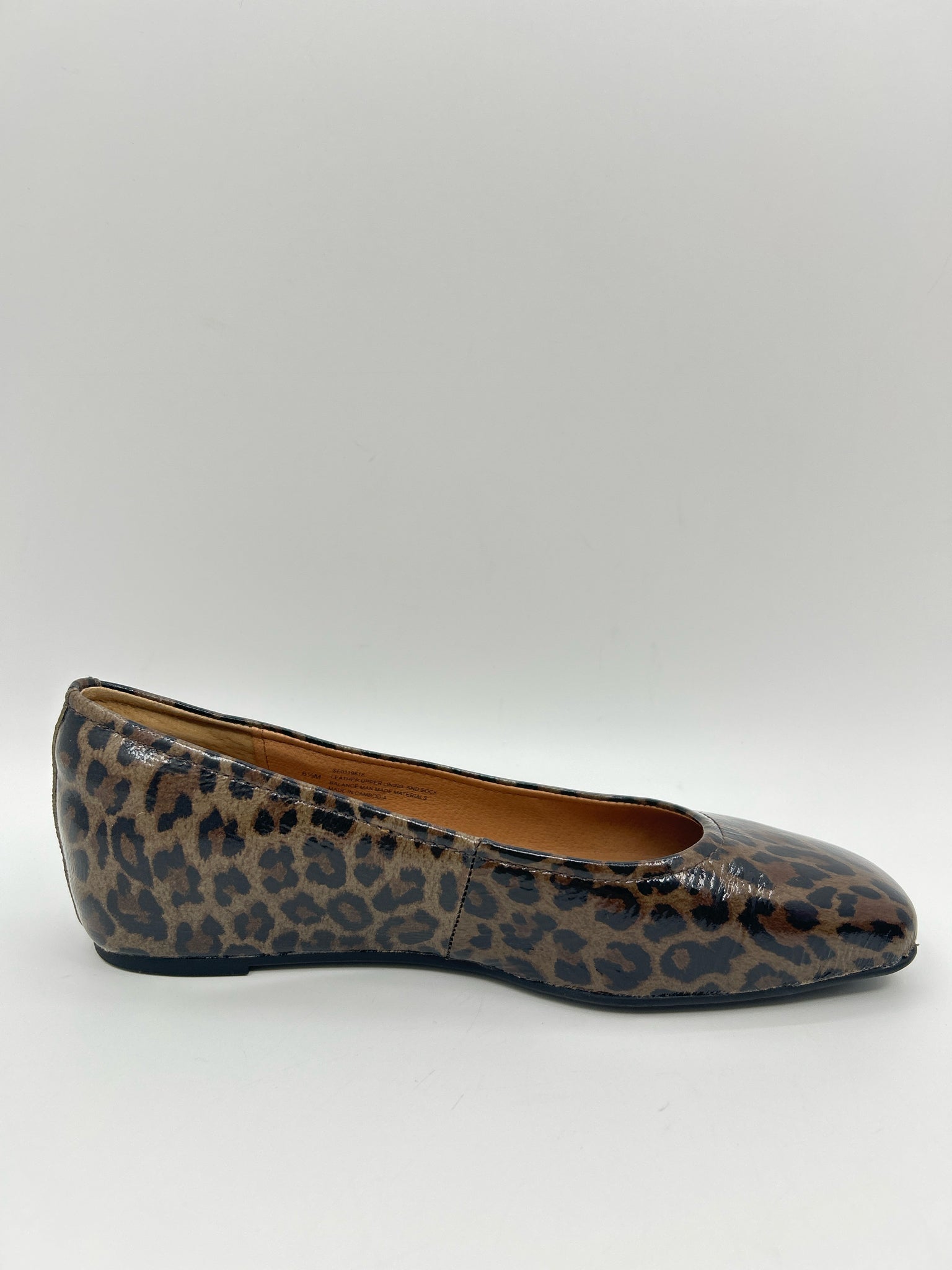 SOFFT Size 6.5M Animal Print Women Pumps
