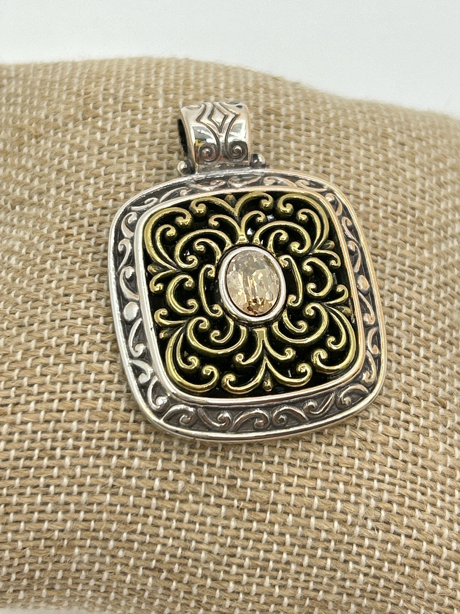 BRIGHTON Pendant
