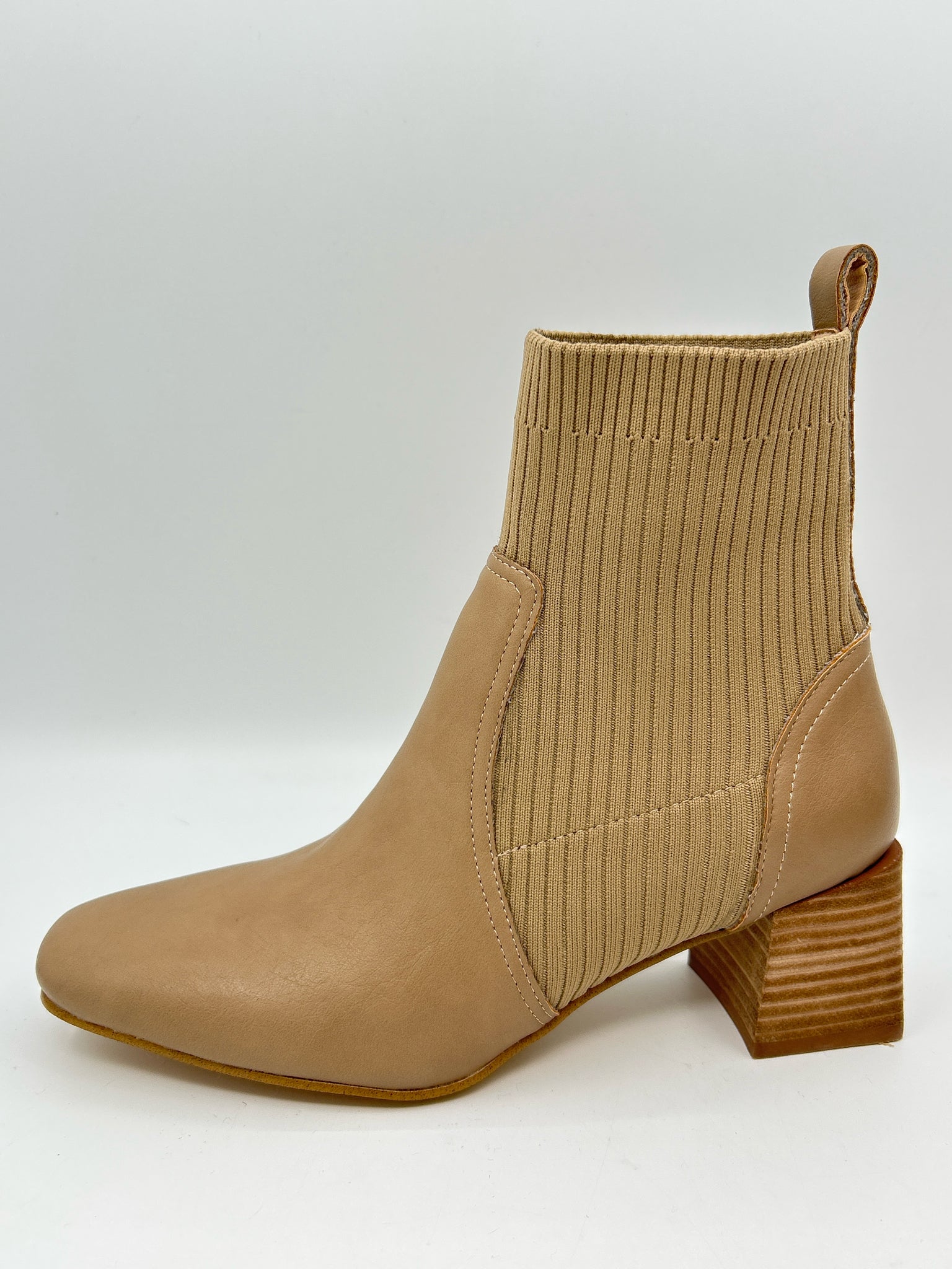 OASIS SOCIETY Size 8.5 Taupe Women Booties