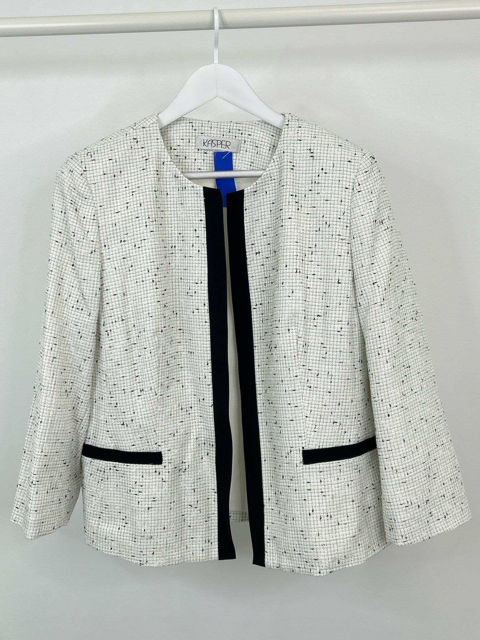 KASPER Size 16 White Women Blazer
