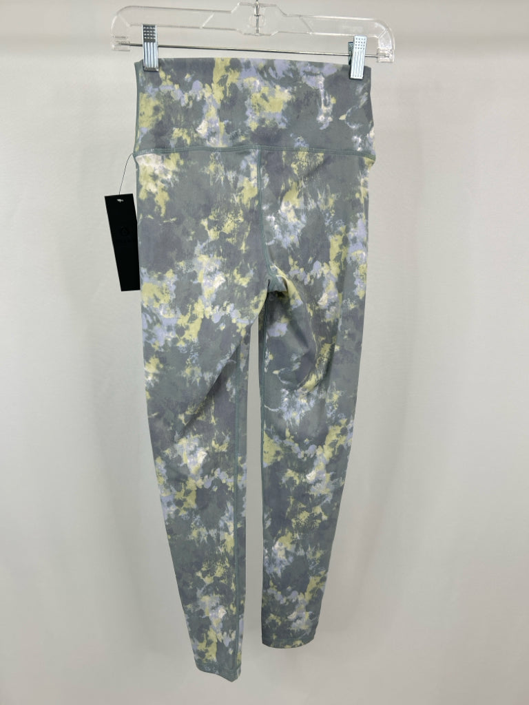 MONO B Women Size S GREY PRINT Workout