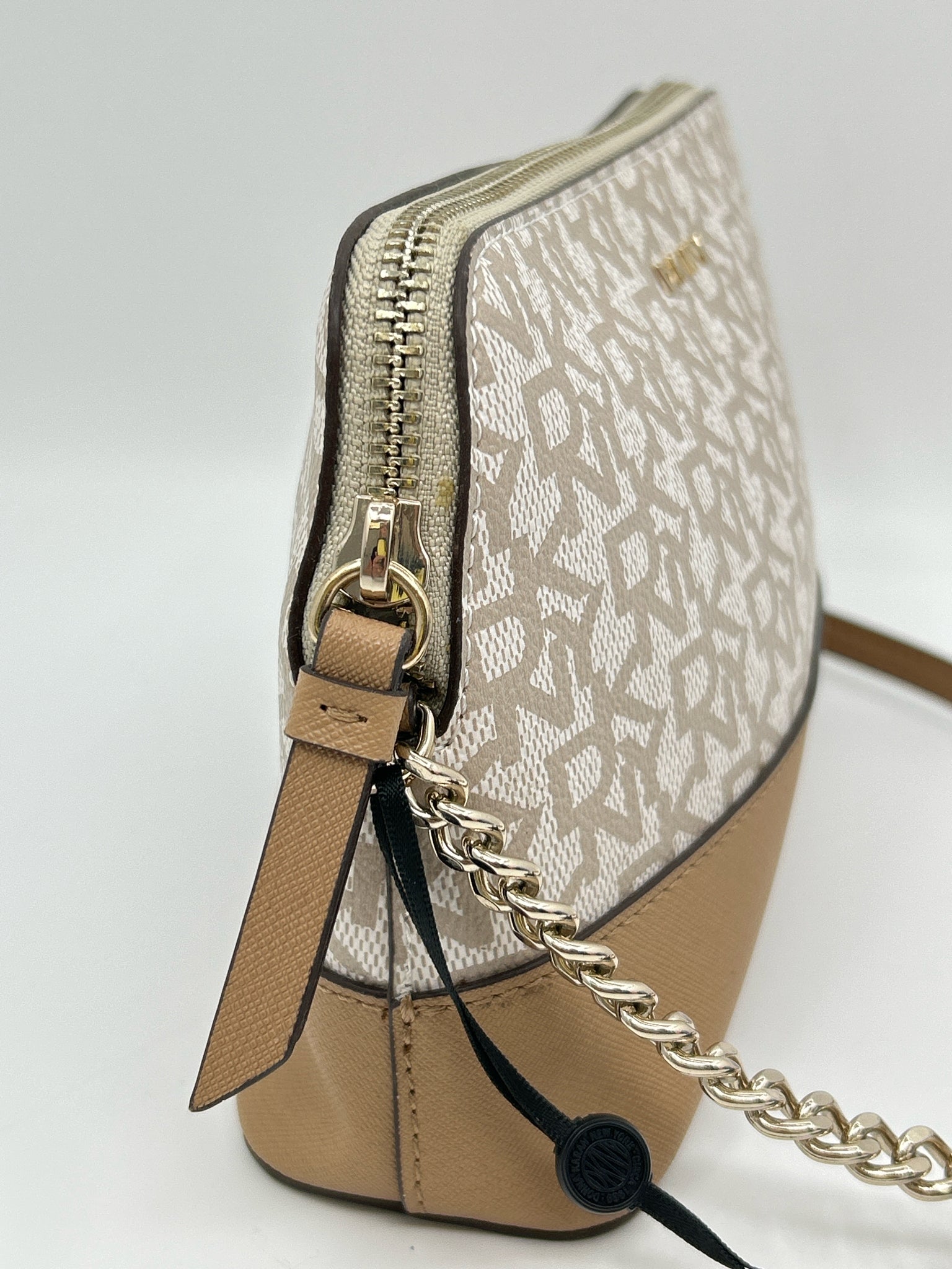 DKNY WHITE AND BEIGE Women Purse