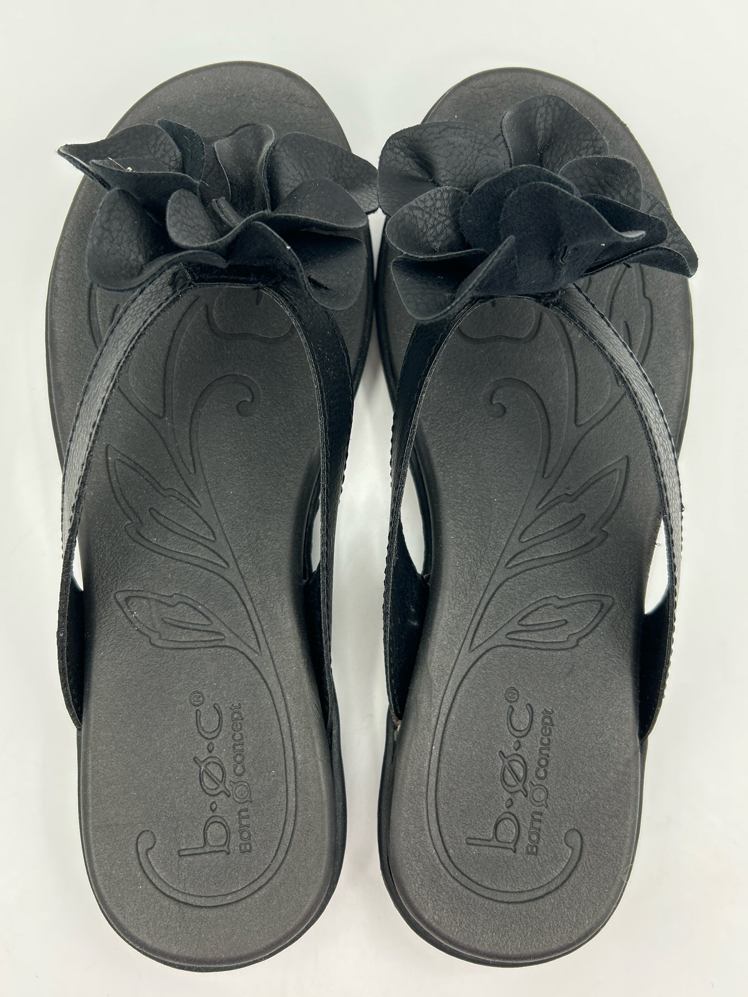 Born Concept b.o.c. NIB Size 6 Black Women Sandal
