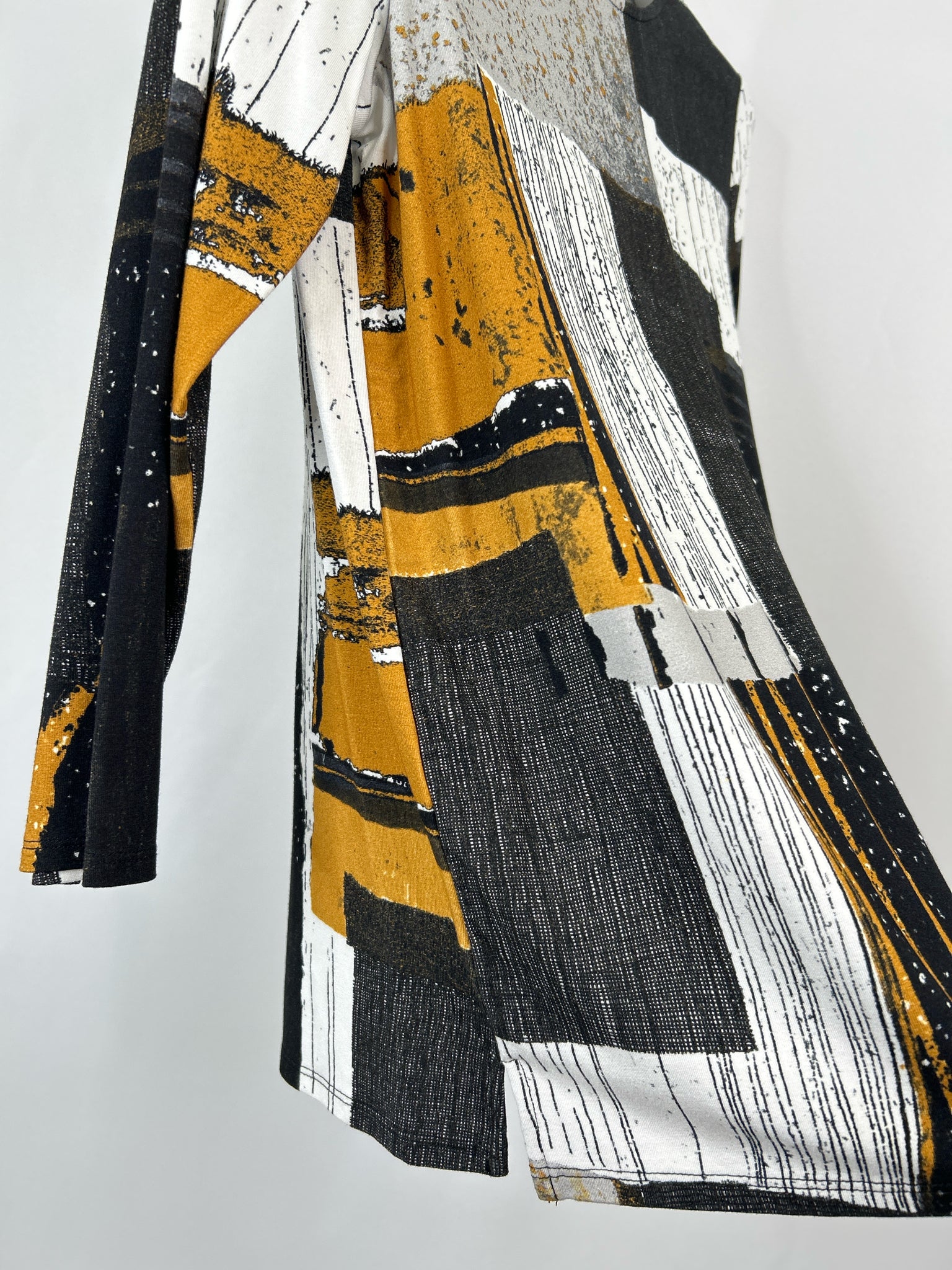 OLIVIA BY HABITAT CLOTHES Size S Black and White Women Top