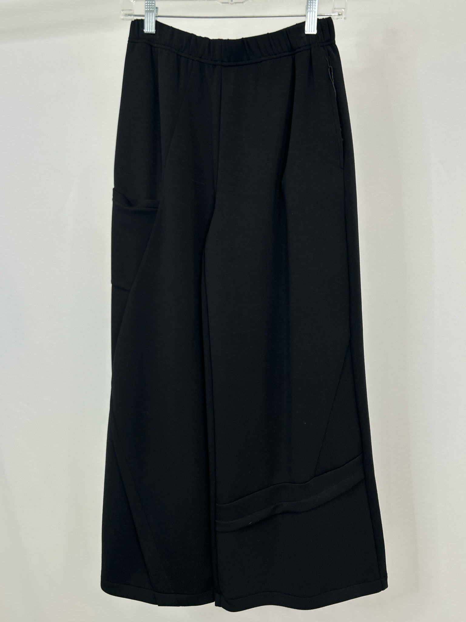 OLIVIA BY HABITAT CLOTHES Size S Black Women Pants