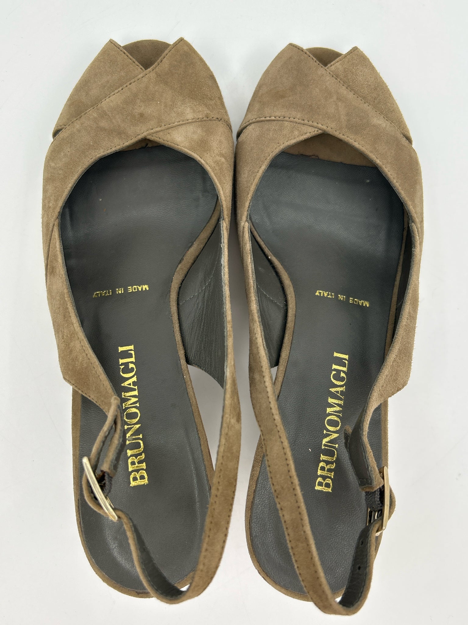 BRUNO MAGLI Size 37.5 Taupe Women Pumps
