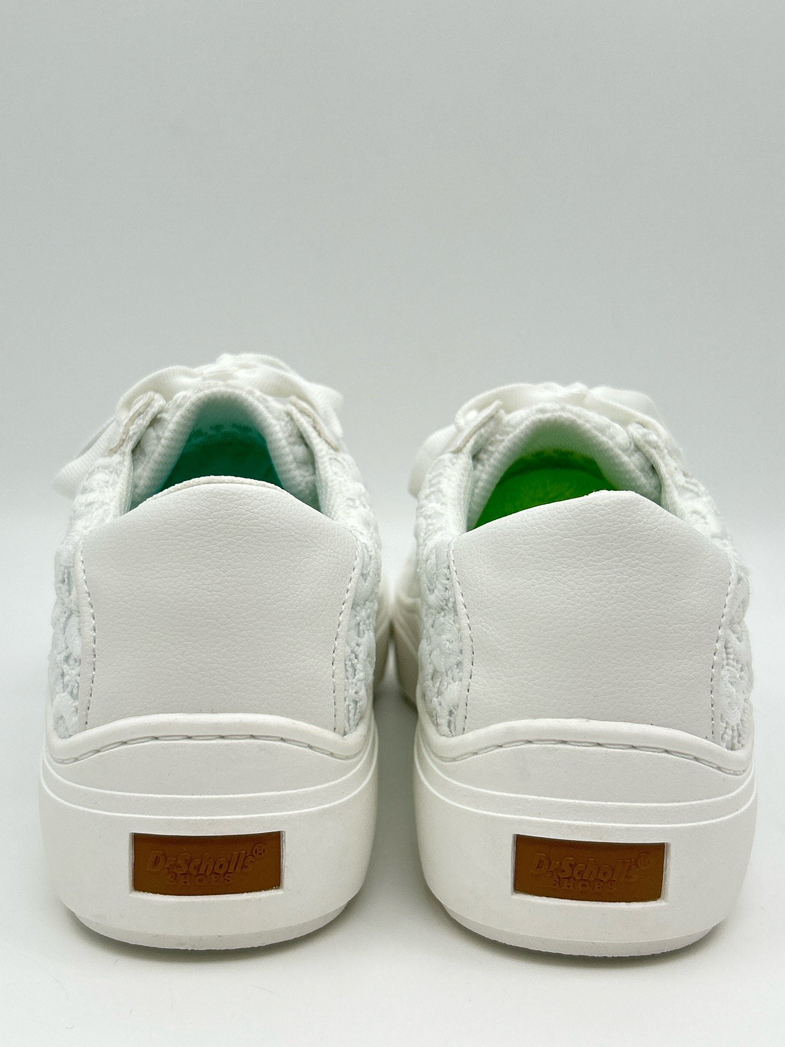 DR. SCHOLL'S Size 8.5 White Women Sneakers
