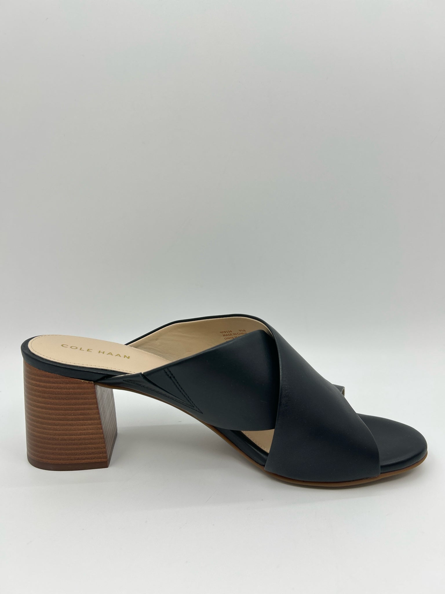 COLE HAAN Size 9.5B Black Women Sandal