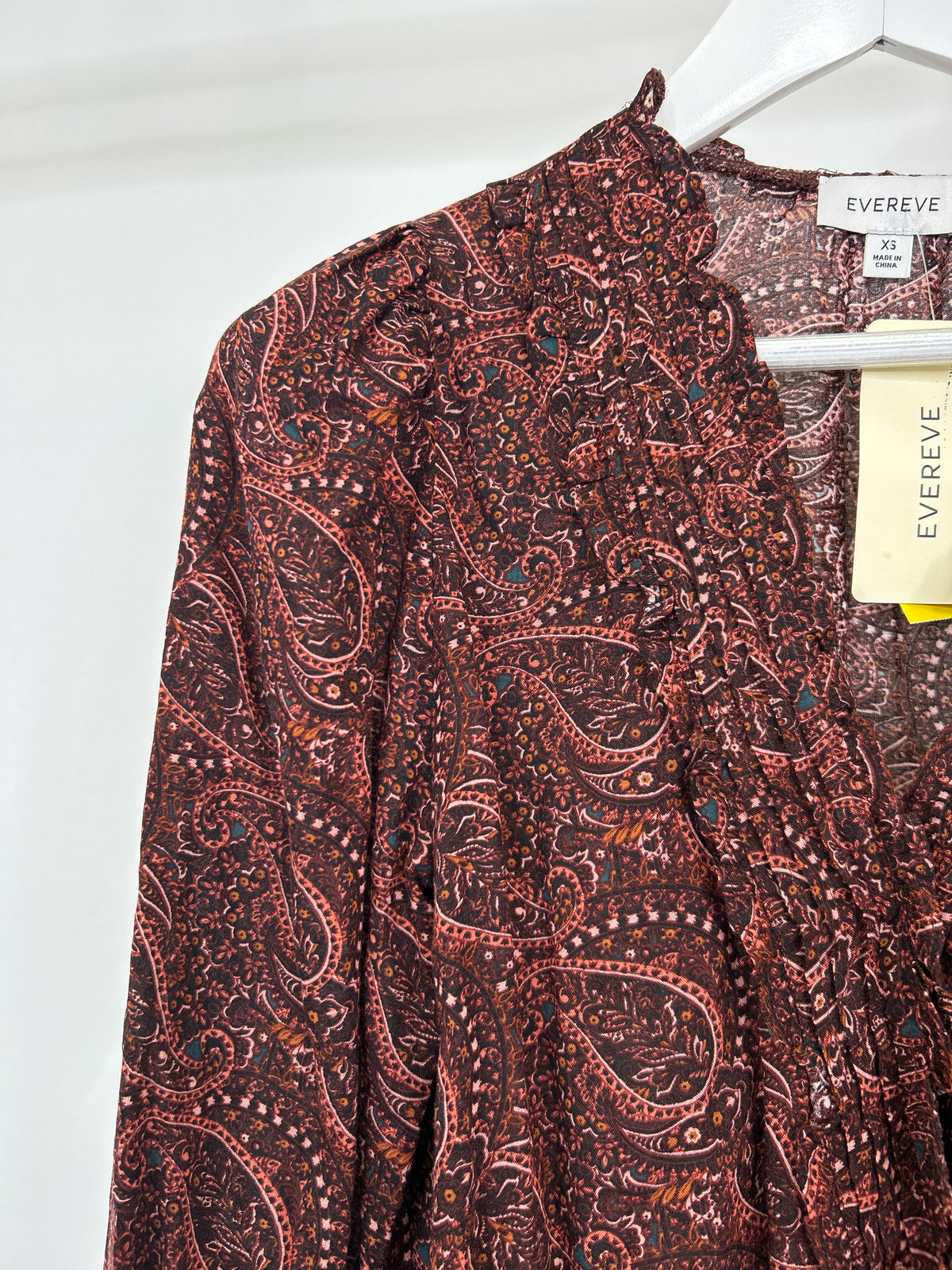 EVEREVE Size XS Burgundy Print Women Unisex Adults Blouse