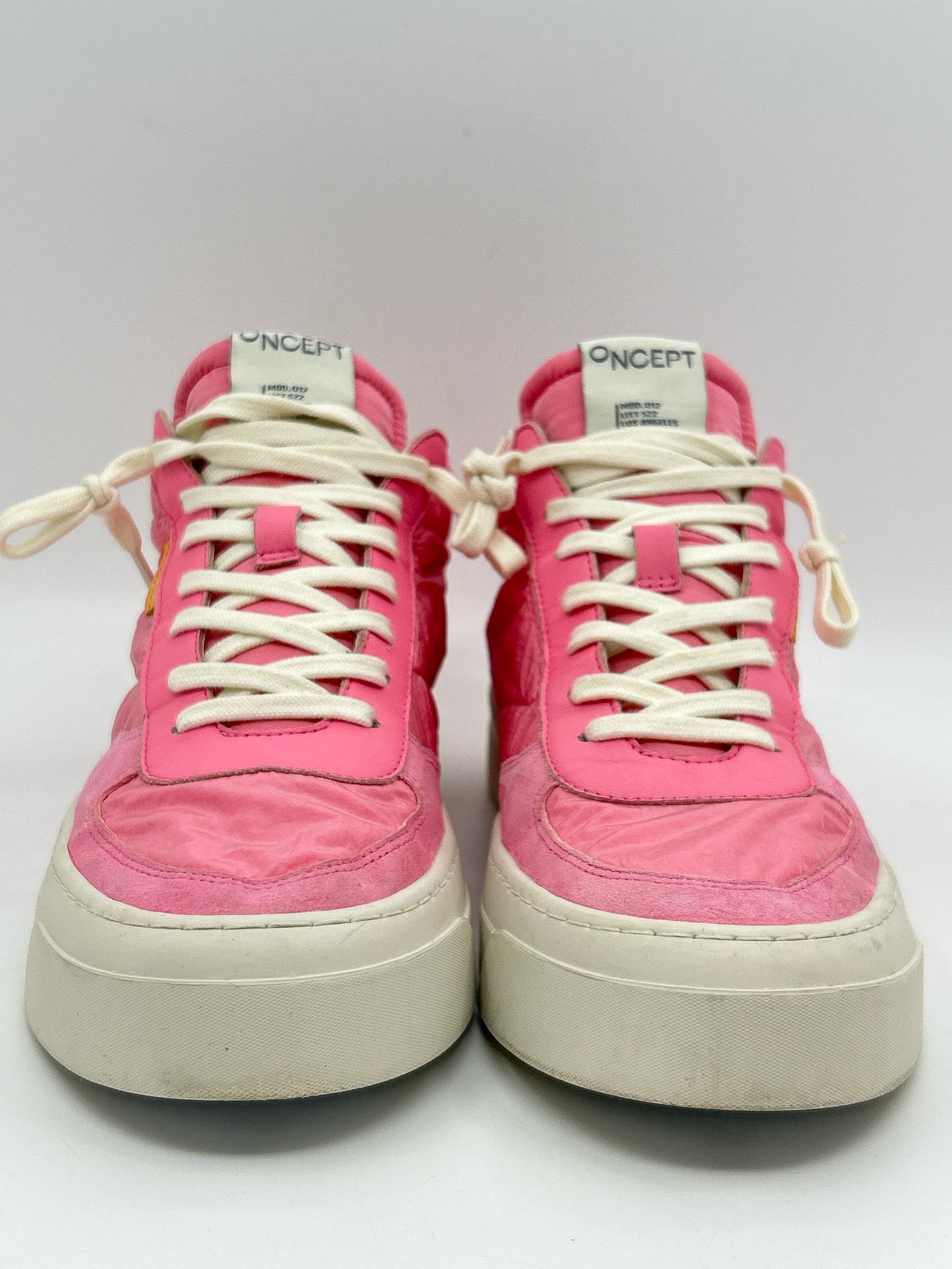 Oncept Size 8 Pink Women Sneakers