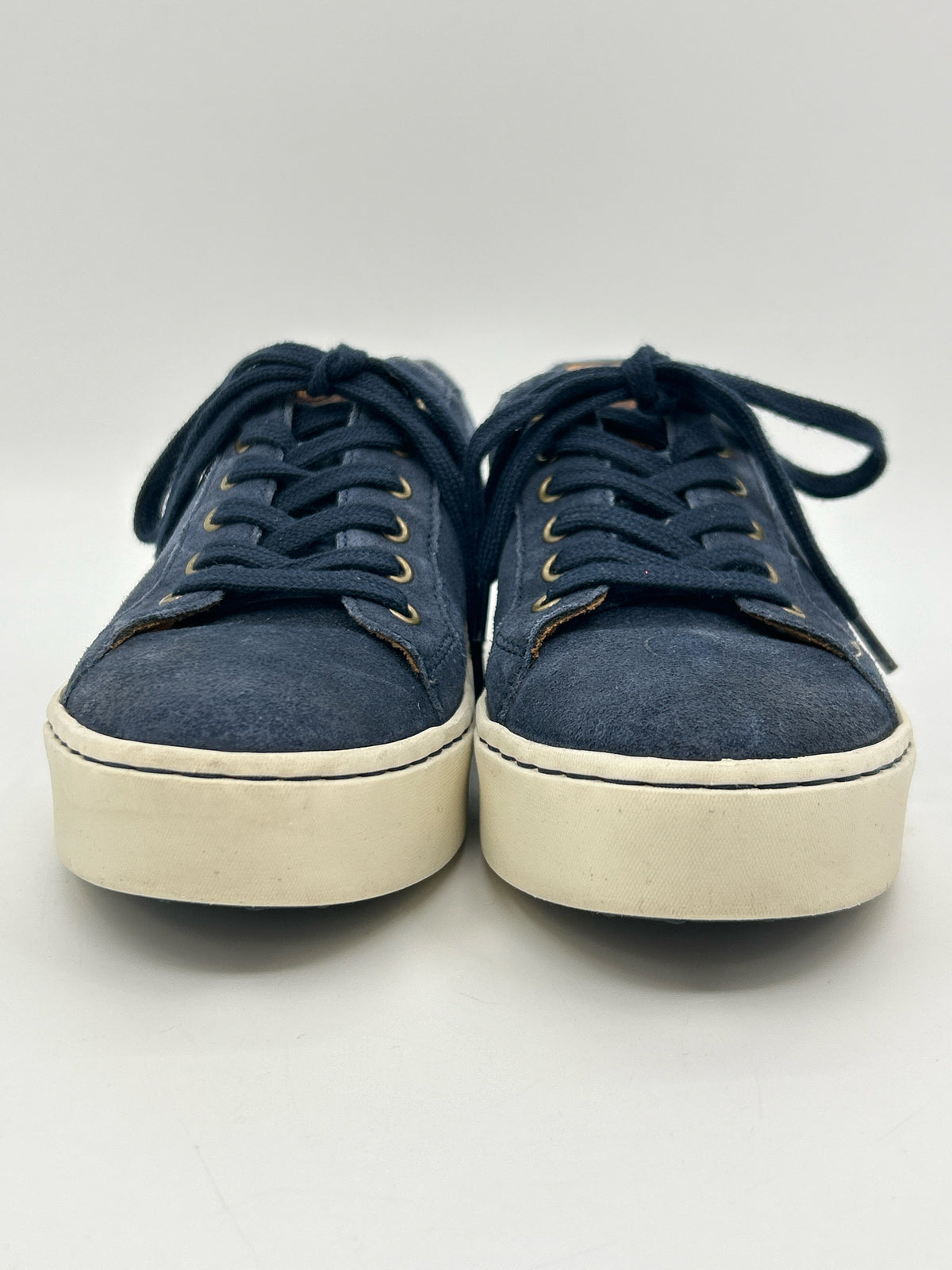 BORN Size 6.5M Navy Women Sneakers