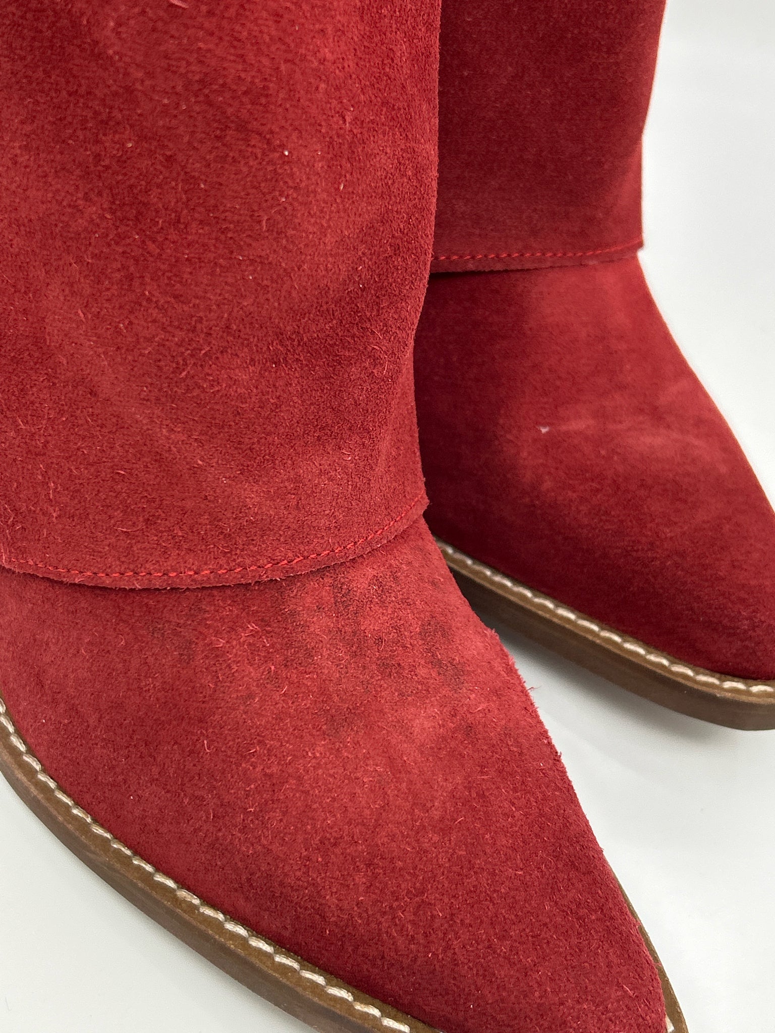 DINGO Size 7.5M Red Women Boots