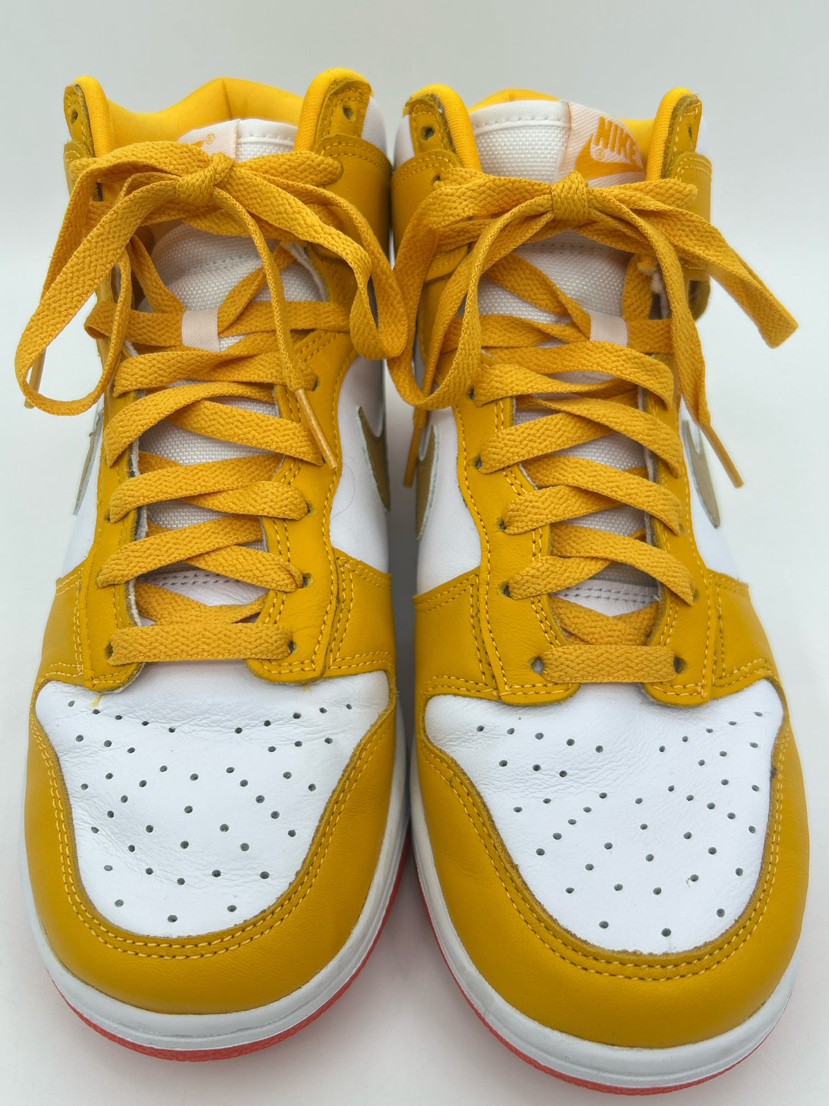 NIKE Size 8 Gold Women Sneakers