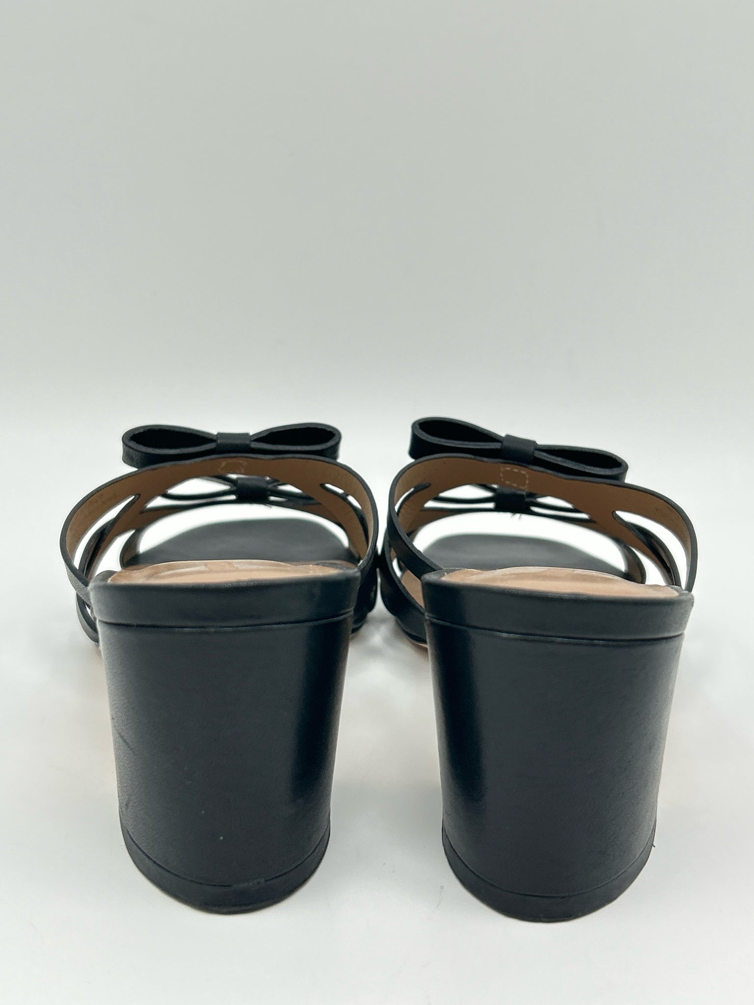 BERNARDO Size 8.5 Black Women Sandal