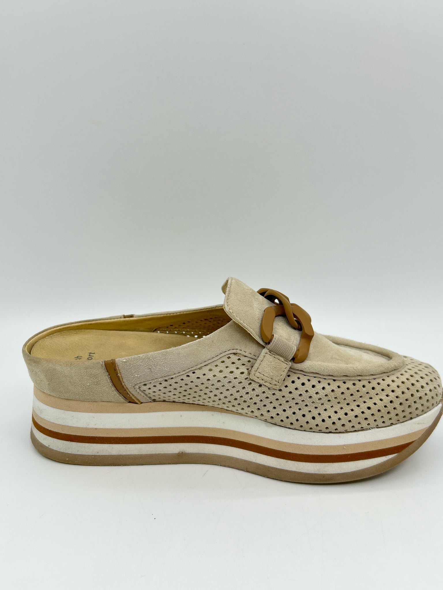 SOFTWAVES Size 37.5 Beige Women Sneakers