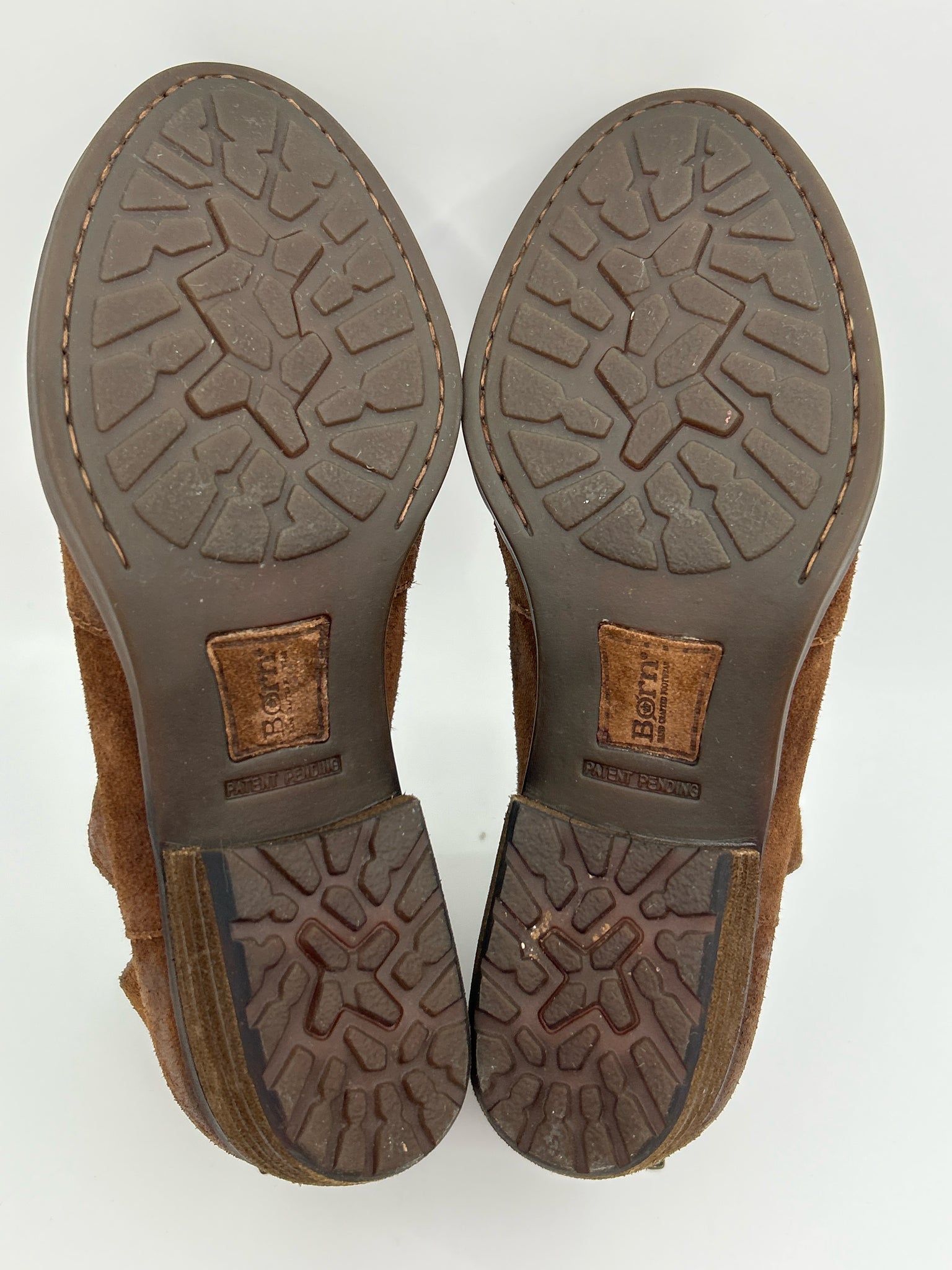BORN Size 8M Tan Women Booties