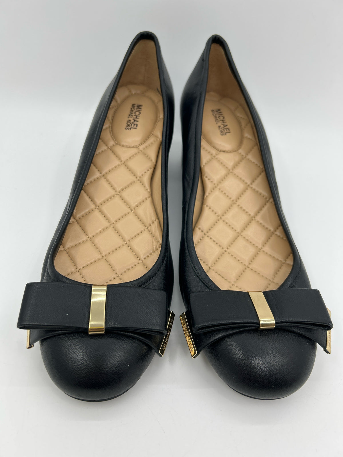 MICHAEL MICHAEL KORS NWOB Size 10M Black Women Pumps