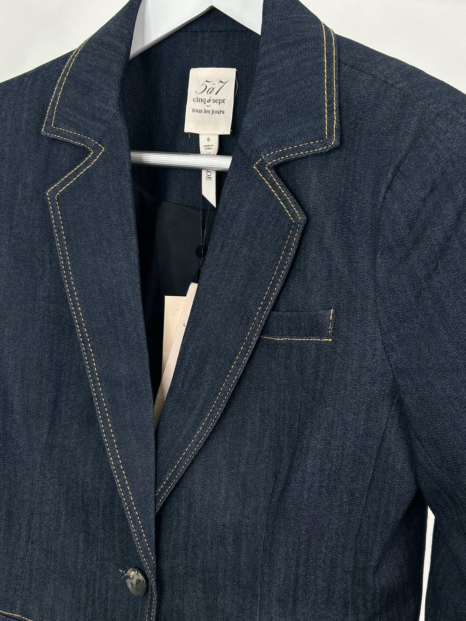 5a7 cinq a sept NWT Size 6 BLUE DENIM Women Blazer