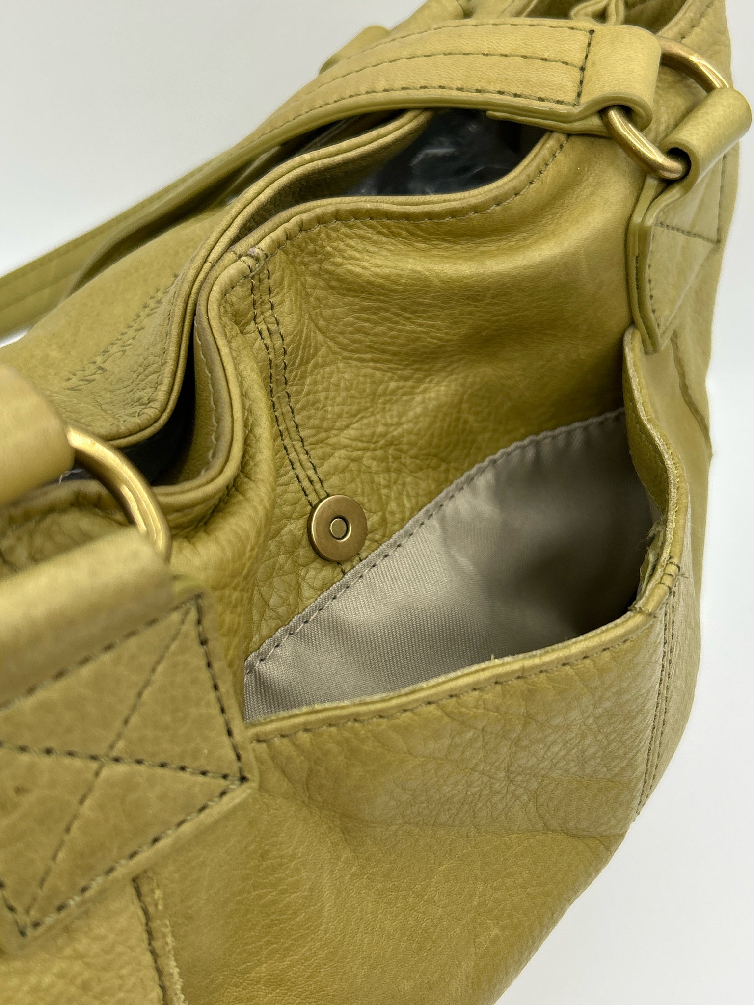 AMERICAN LEATHER CO Lime Green Women Purse