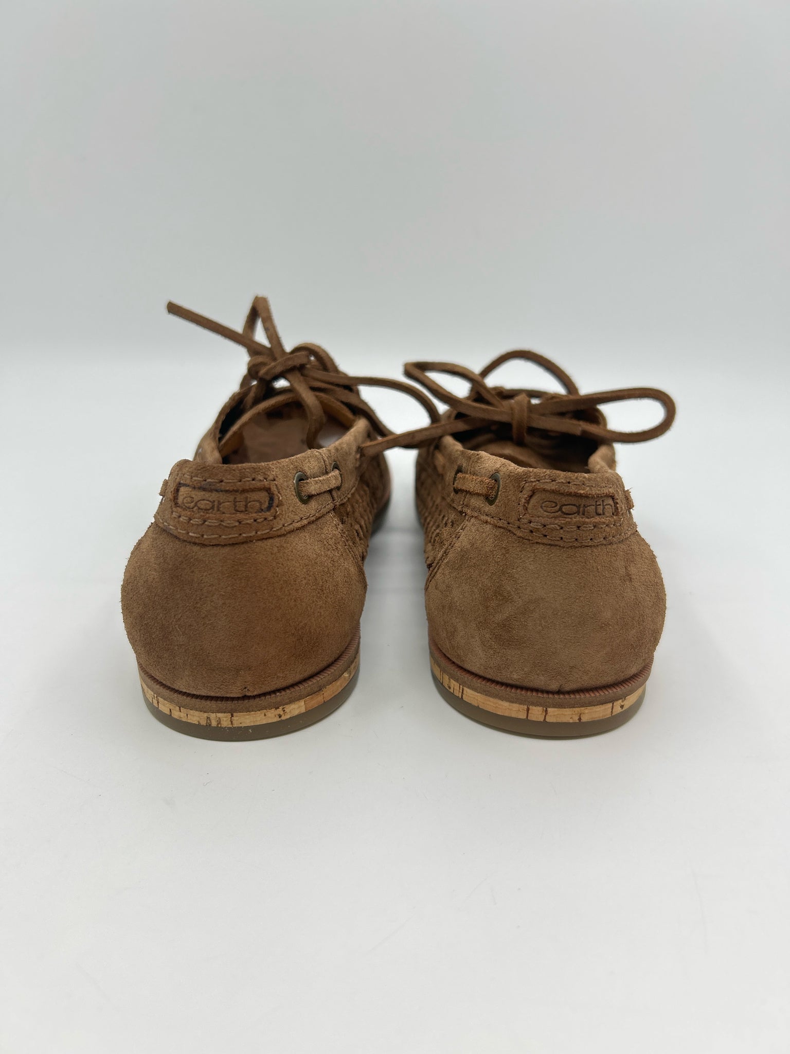 EARTH Size 8.5M Brown Women Loafer